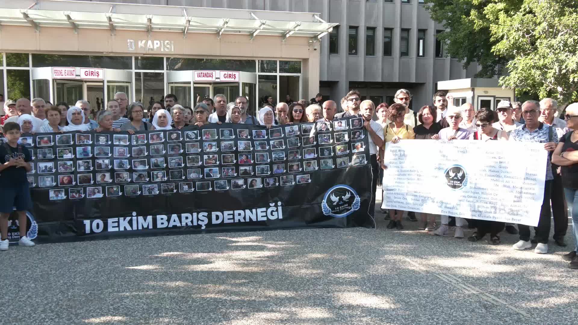 10 Ekim Gar Katliamı davasında karar duruşması sanık avukatlarının gelmemesi nedeniyle 1 Temmuz'a ertelendi