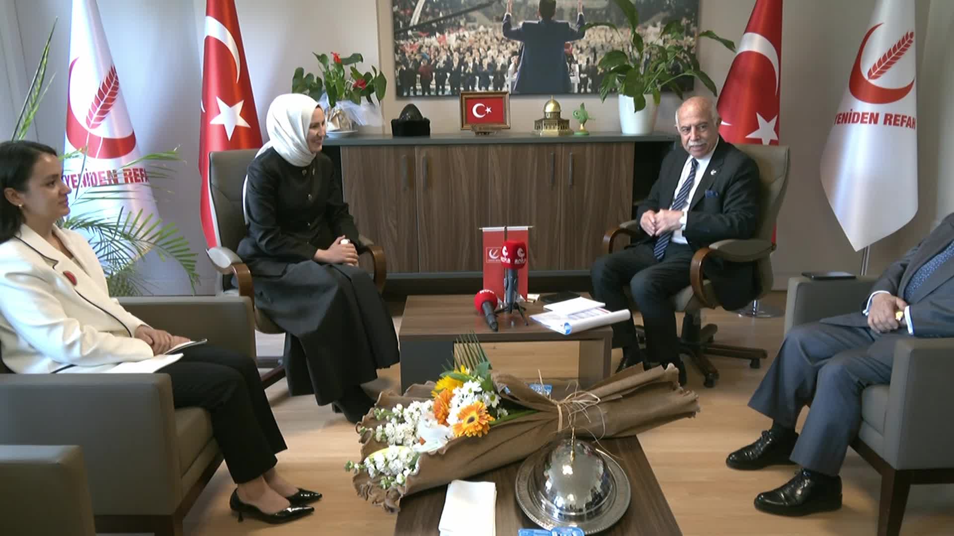 AKP'DEN YRP'YE BAYRAM ZİYARETİ.... YRP'Lİ UĞURLU: "BİZİM YÜZÜMÜZDEN KAYBETTİĞİNİZ BELEDİYE YOK ÇOK ŞÜKÜR"