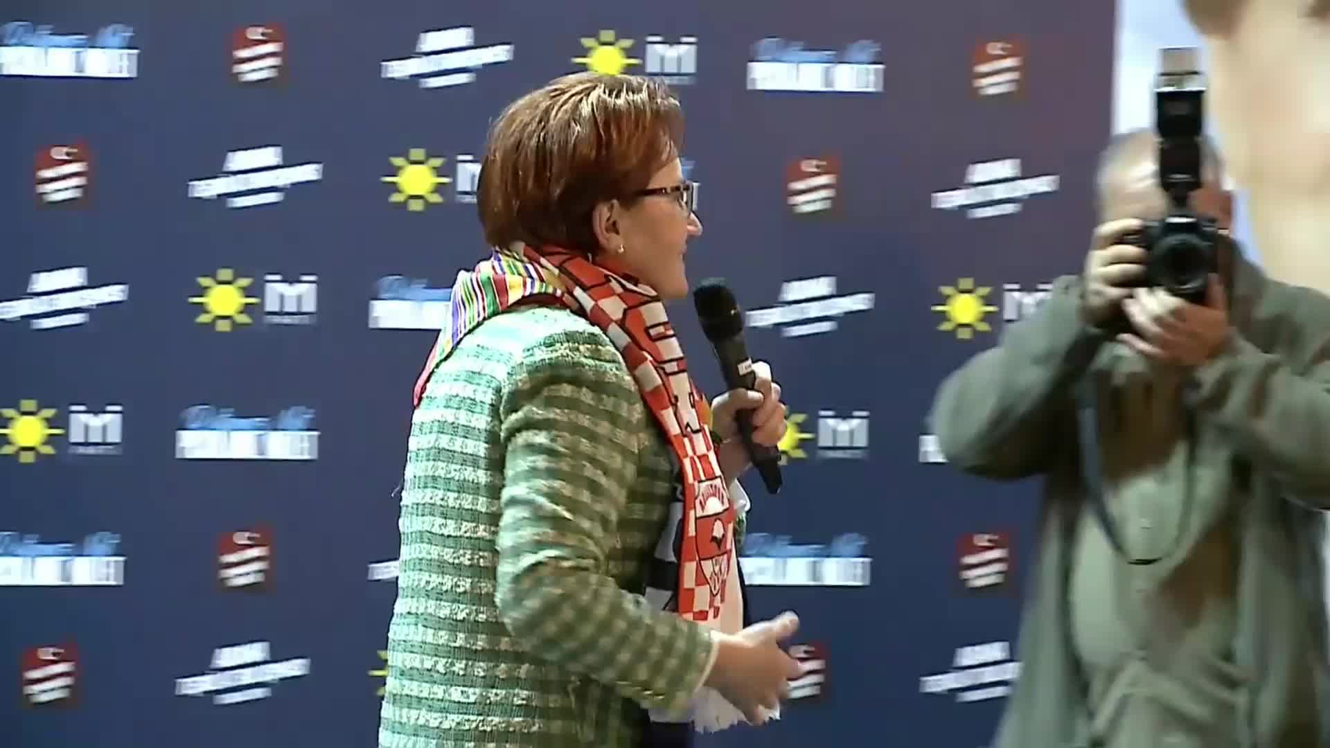 AKŞENER, ADANA’DA: “BAŞBUĞUMUZU BAŞBAKAN, CUMHURBAŞKANI YAPMAYI BAŞARAMADIK. ADANA RAHMETLİ BAŞBUĞUN KADİM ŞEHRİDİR. BEN SİZE KIZINI EMANET EDİYORUM, ONU SEÇECEKSİNİZ”