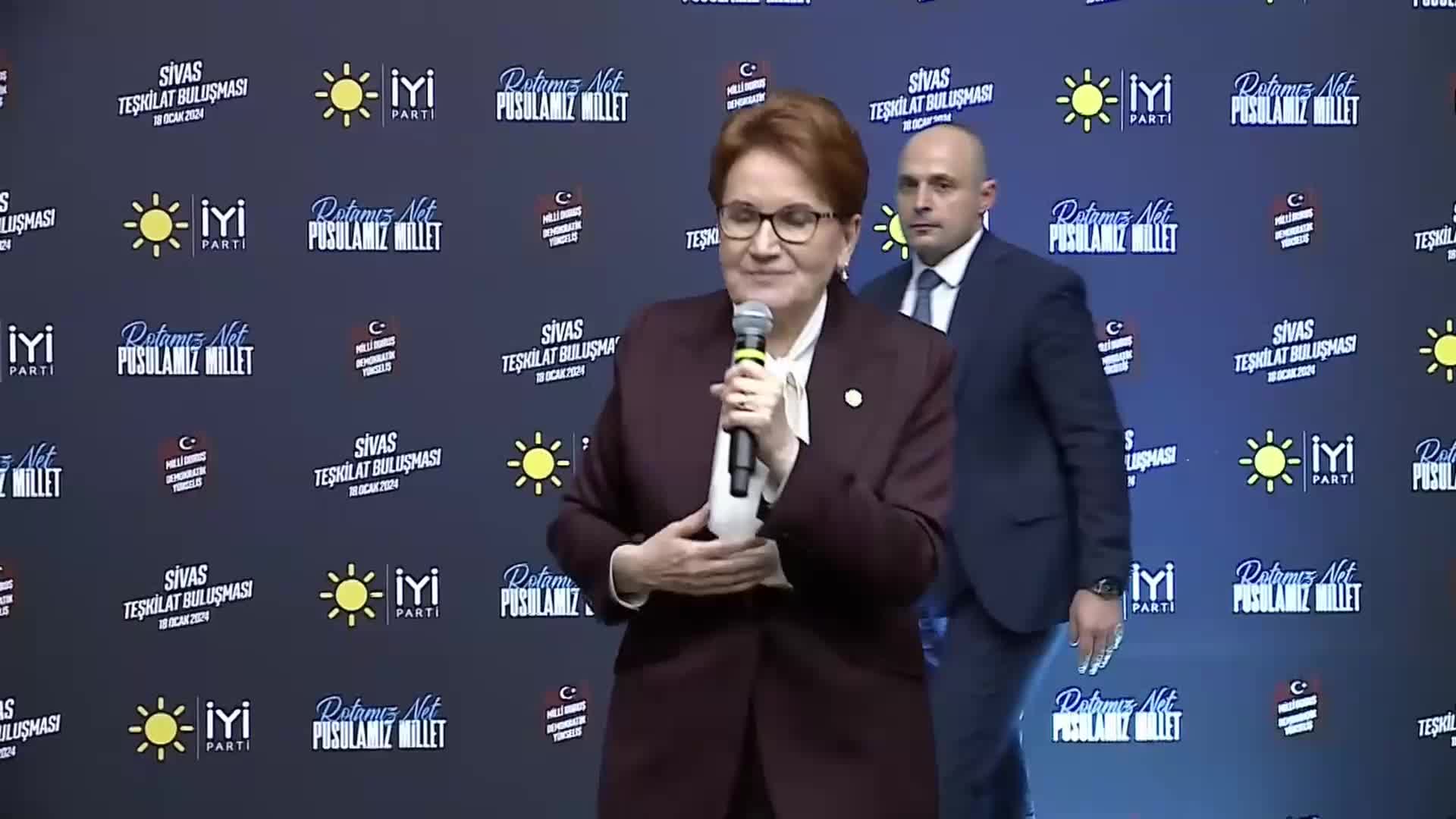 AKŞENER: “MUHSİN BAŞKAN ŞEHİT OLDUĞUNDA O GECE O EVE GİDENLERDEN BİRİYİM... ÇÖZEMEDİM AĞABEY ÖZÜR DİLERİM, O KATİLLERİ SİZE GETİREMEDİM"