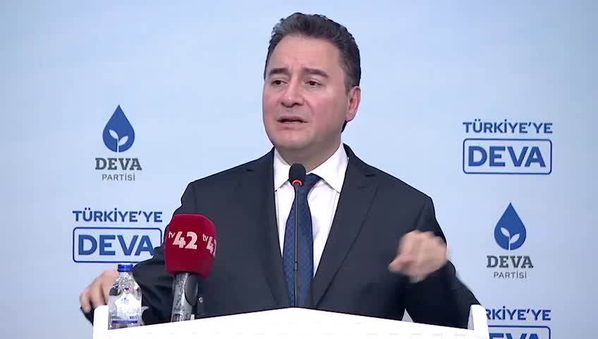 ALİ BABACAN'DAN, GAYE ERKAN'A TEPKİ : MERKEZ BANKASI BAŞKANI'NIN KİRALARDAN ŞİKAYET ETTİĞİ BİR ŞEHİRDE BİR MEMUR, BİR ÖĞRETMEN, BİR POLİS NASIL YAŞAYACAK? DOKTOLAR, İŞÇİLER, ÖĞRENCİLER NE YAPACAK?
