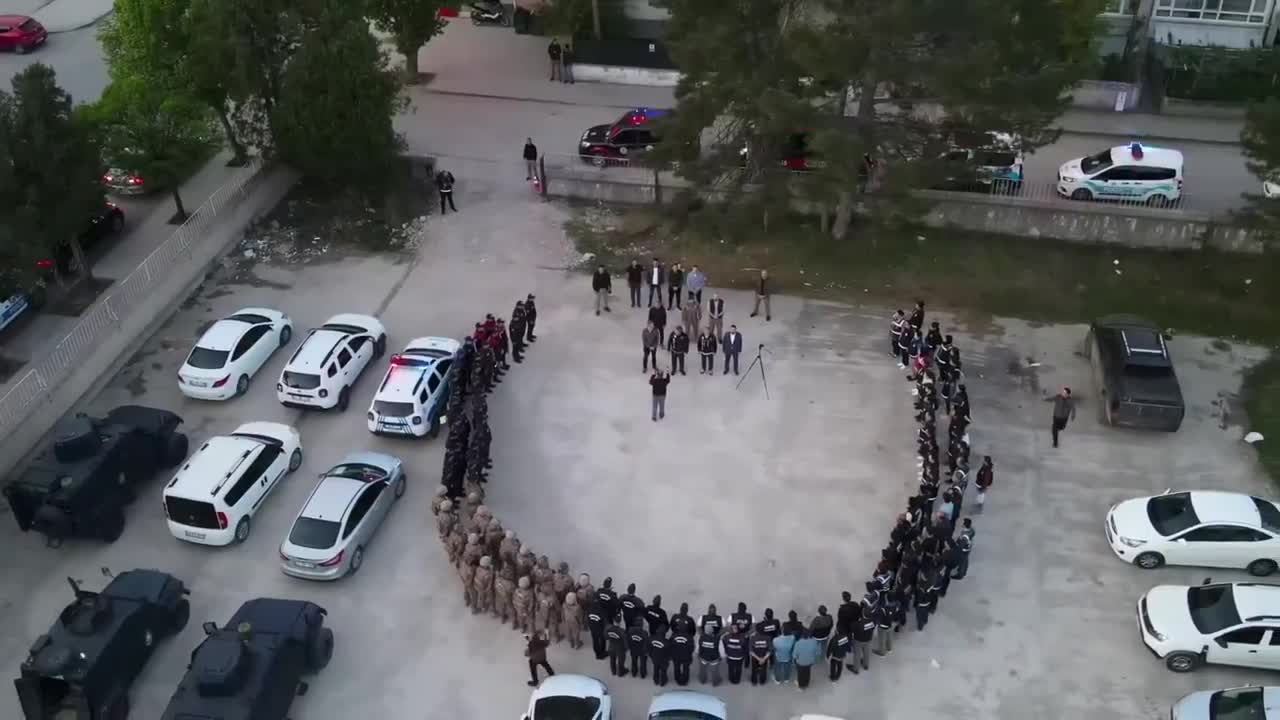 ALİ YERLİKAYA: "NARKOÇELİK-15 OPERASYONLARINDA 363 ŞÜPHELİ YAKALANDI"