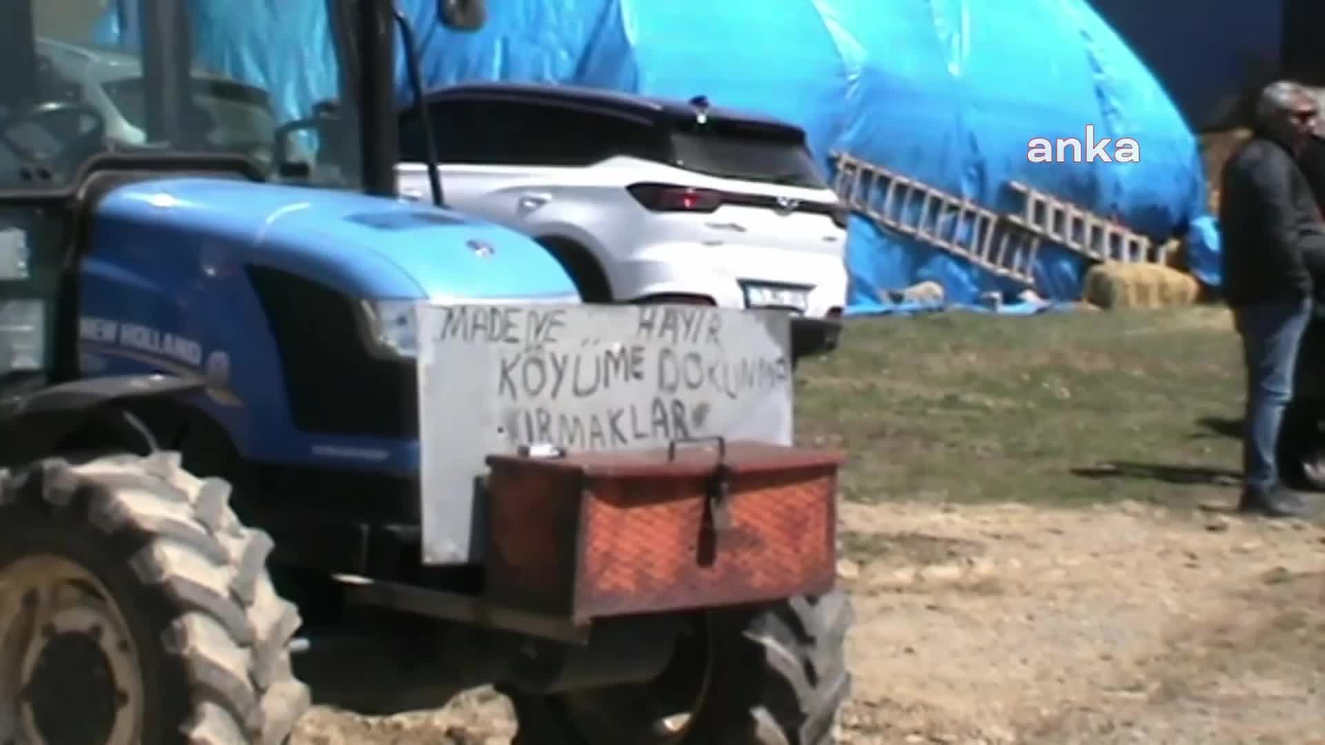 ARDAHAN GÖLE'DE VATANDAŞLARDAN MADEN OCAĞI PROJESİNE PROTESTO