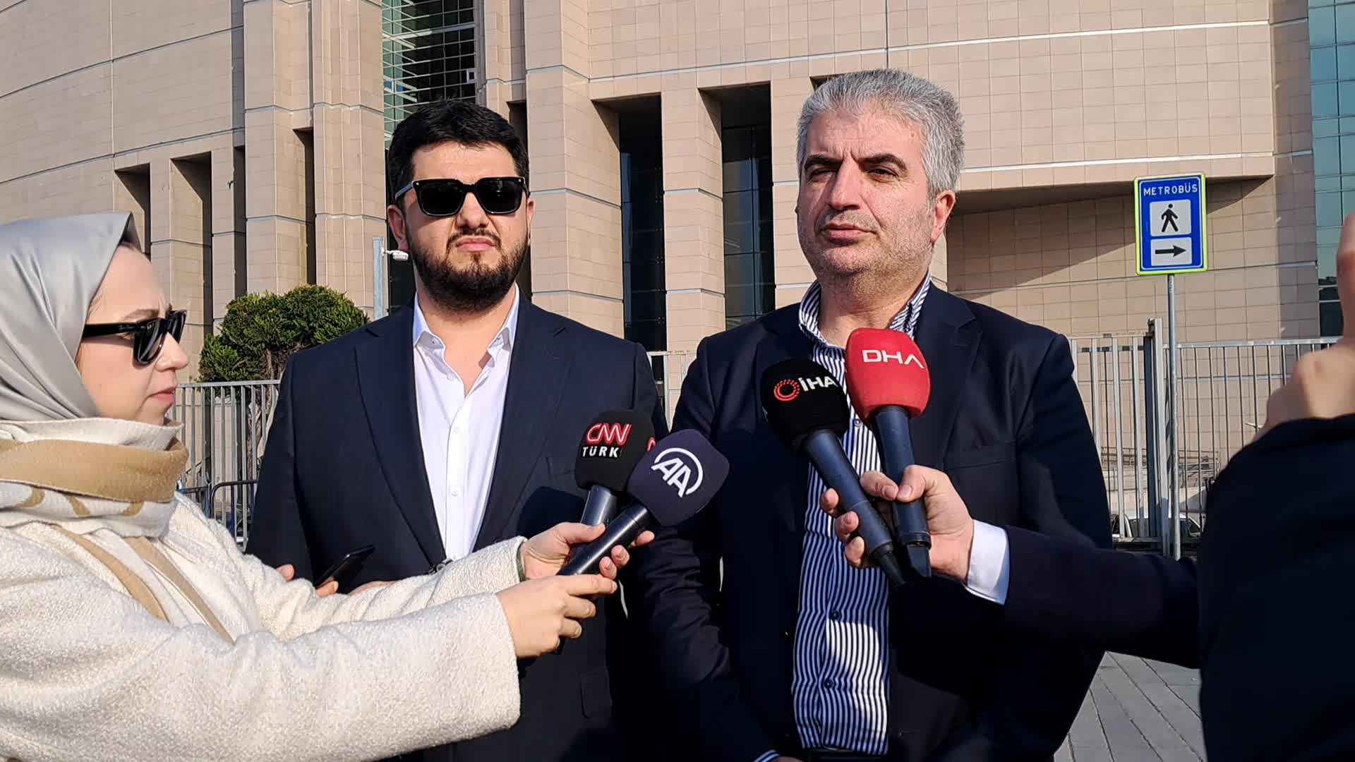 ATV KAZASININ ARDINDAN ANNESİYLE MISIR'A KAÇAN T.C'NİN BABASI ÜNLÜ ESTETİK DOKTORU BÜLENT CİHANTİMUR HAKKINDA DA SUÇ DUYURUSUNDA BULUNULACAK 