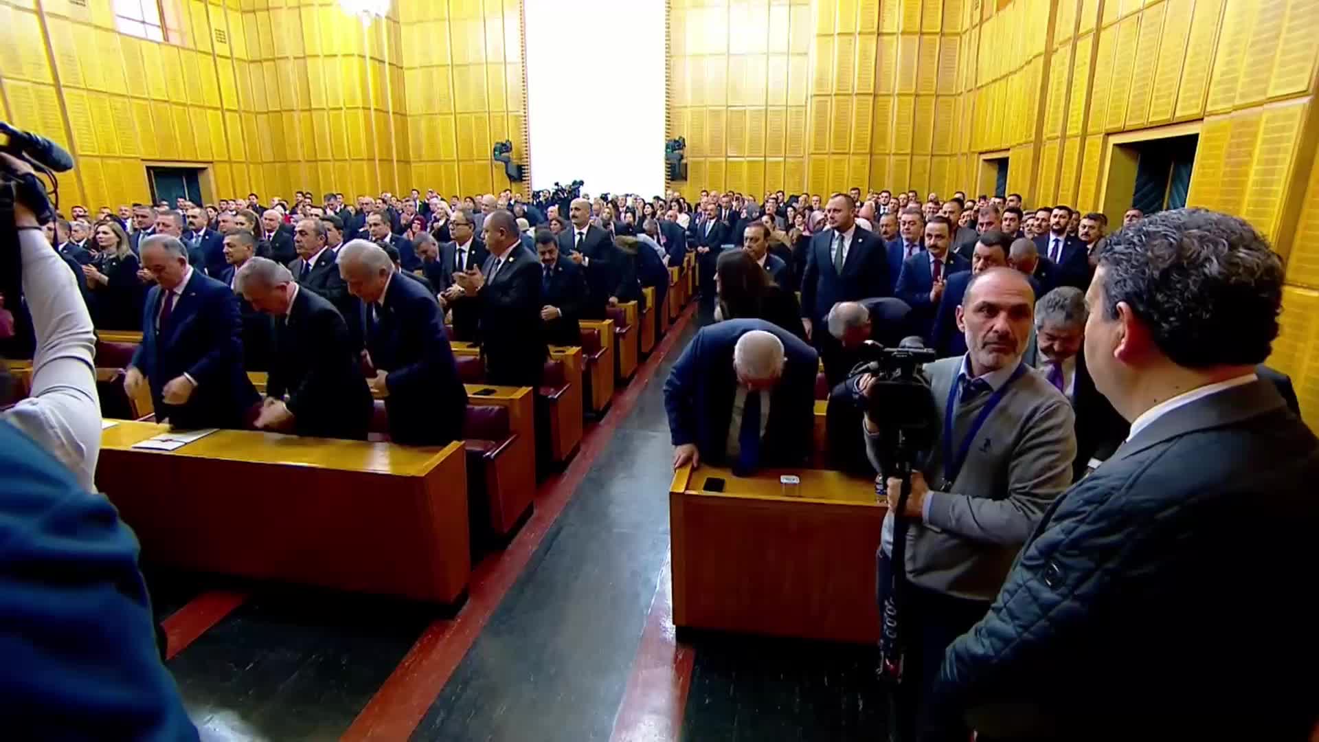  DEVLET BAHÇELİ: 57 DEM MİLLETVEKİLİNİN MAAŞI DERHAL KESİLEREK TERÖRLE MÜCADELEYE VE ŞEHİT AİLELERİNE AKTARILMALI