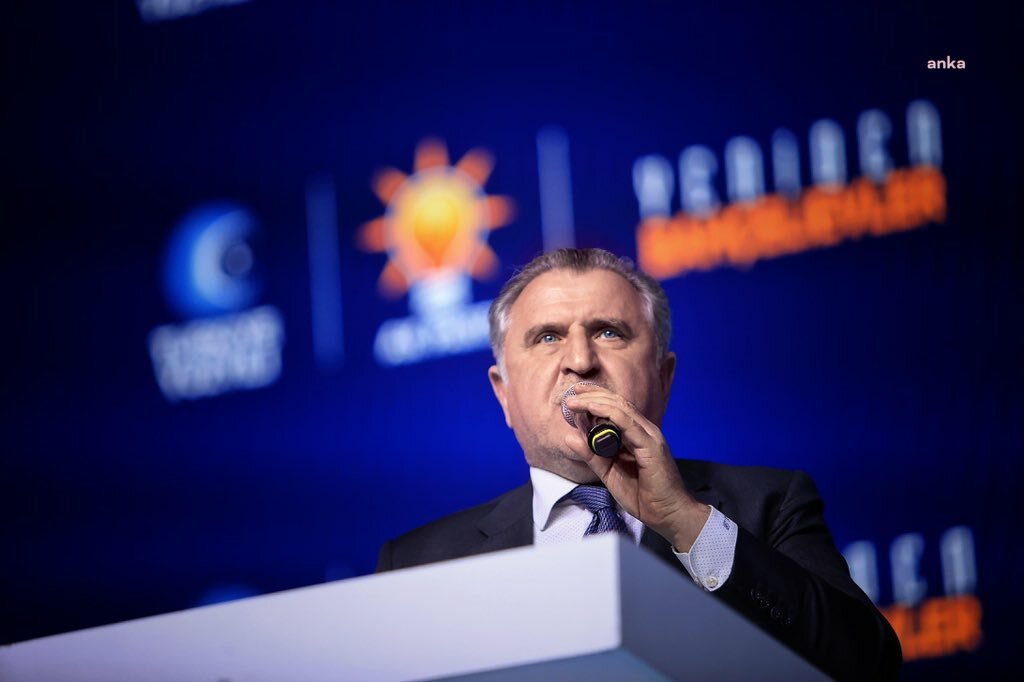 Bakan Bak: "Trabzonspor-fenerbahçe Karşılaşmasında Yaşananlar Sporun Dostluk Ve Kardeşlik Ruhuna Yakışmamaktadır"