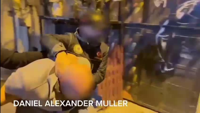 BAKAN YERLİKAYA: "KIRMIZI BÜLTEN VE 'ACİL YAKALAMA MESAJI' İLE ARANAN 3 ORGANİZE SUÇ ÖRGÜTÜ LİDERİ YAKALANDI"