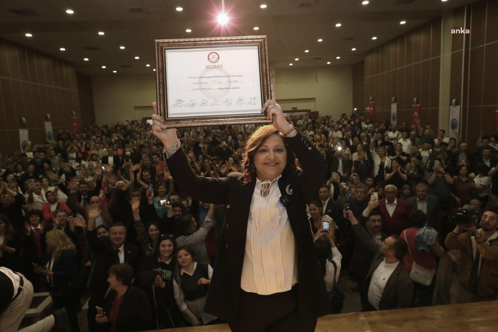 BURCU KÖKSAL, MAZBATASINI ALDI... “AFYONKARAHİSARIMIN 74 YILLIK HASRETİ SONA ERDİ, BAHARI GETİRDİK”