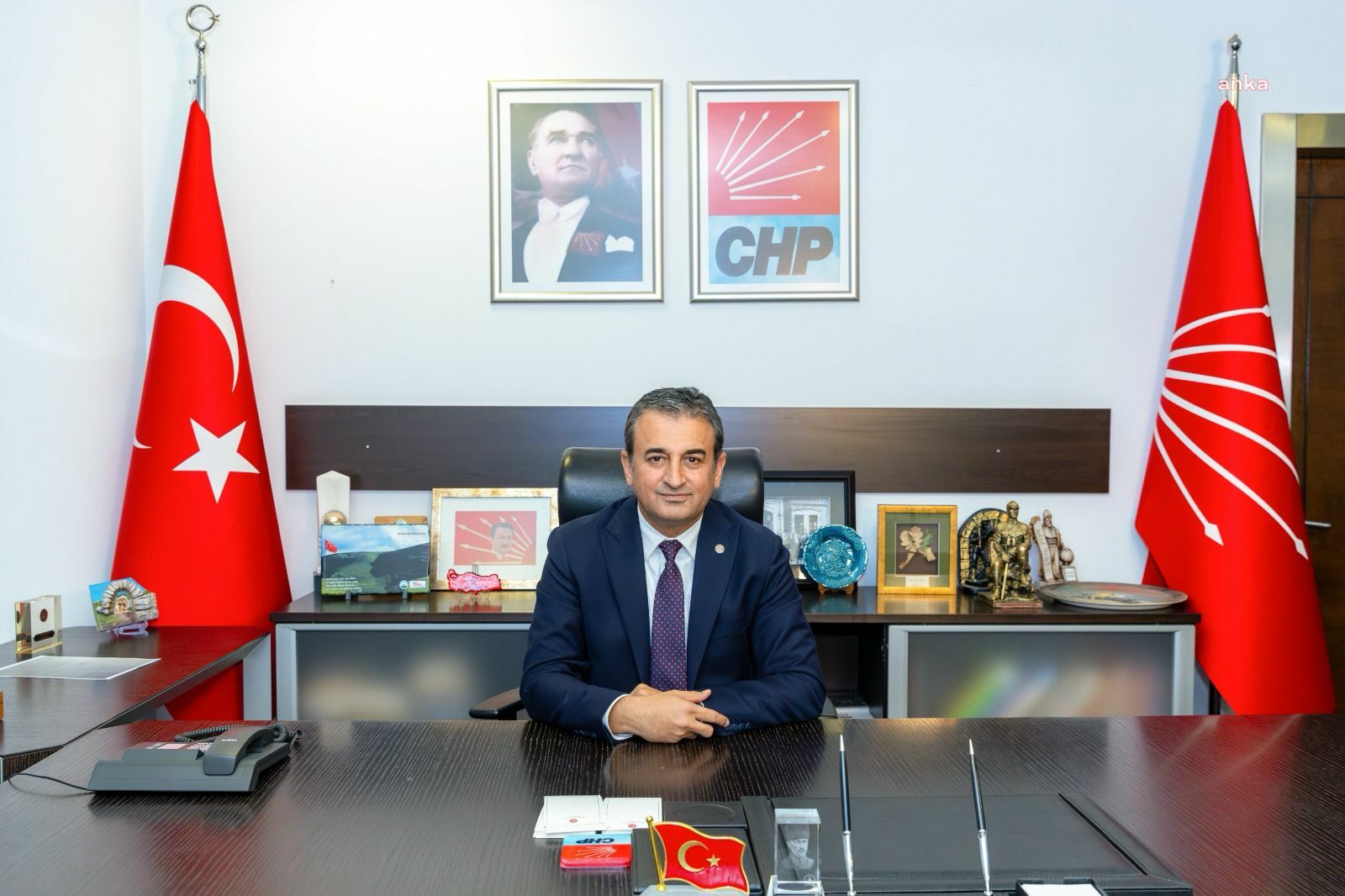 BURHANETTİN BULUT, TRT’Yİ RTÜK VE YSK’YA ŞİKAYET ETTİKLERİNİ AÇIKLADI: “HUKUK TANIMAZLIĞI TARİHE NOT ETMEK AMACIYLA BAŞVURU YAPTIK”