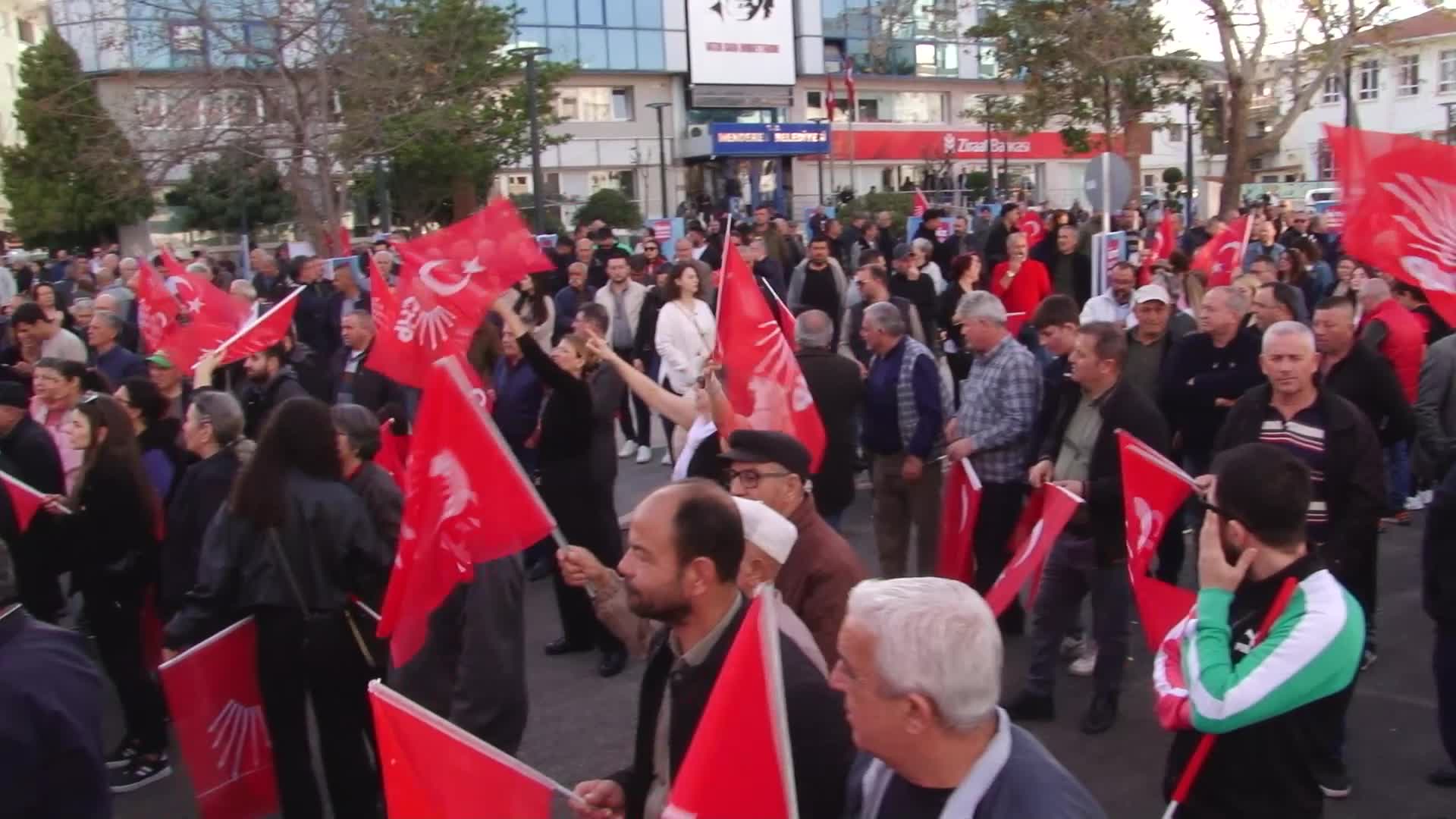 CEMİL TUGAY, RAKİBİ AKP"Lİ BAŞKAN ADAYINI İŞARET ETTİ:  "PARTİ LOGOLARINI KULLANMIYORLAR ÇÜNKÜ UTANIYORLAR"