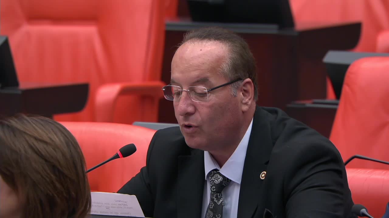 Cevdet Akay: "Çiftçilerimizin sesine kulak verin, buğday taban fiyatını 15 lira olarak açıklayın"