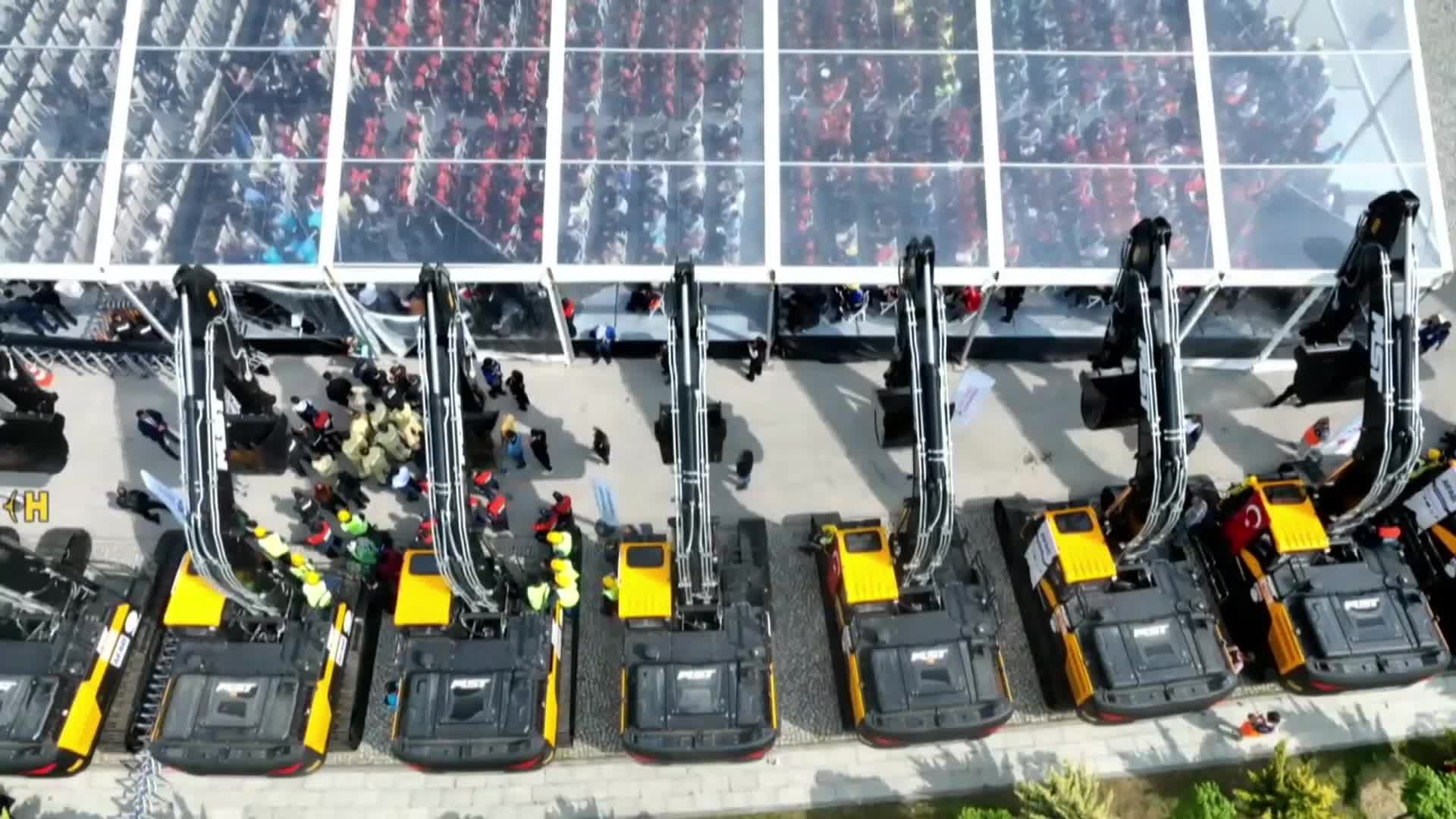 CUMHURBAŞKANI ERDOĞAN: "LAFA GELİNCE İŞÇİ HAKLARI KONUSUNDA MANGALDA KÜL BIRAKMAYANLARIN BU İŞ CİNAYETLERİNDE SESİ SOLUĞU ÇIKMADI"