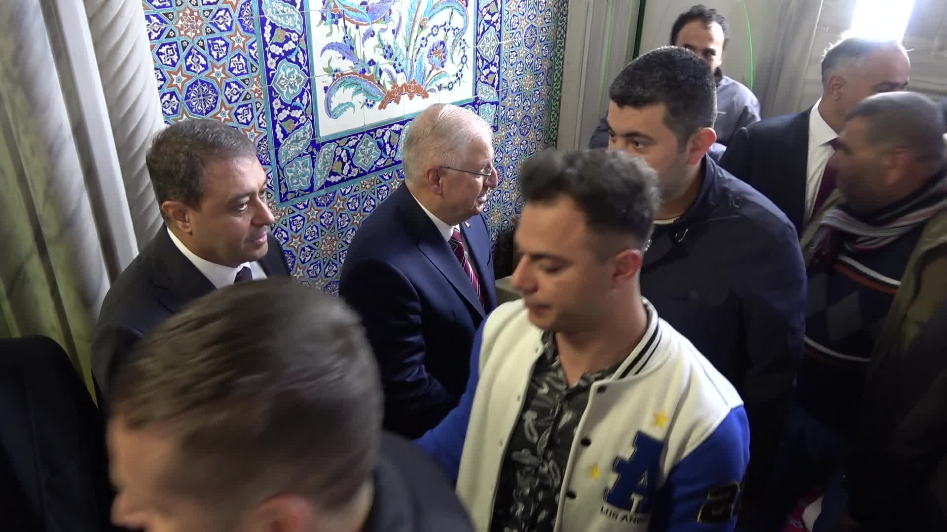 CUMHURBAŞKANI ERDOĞAN TELEFONLA ASKERLERİN BAYRAMINI KUTLADI... "TERÖRLE MÜCADELEMİZ AYNI ŞEKİLDE DEVAM EDECEK"