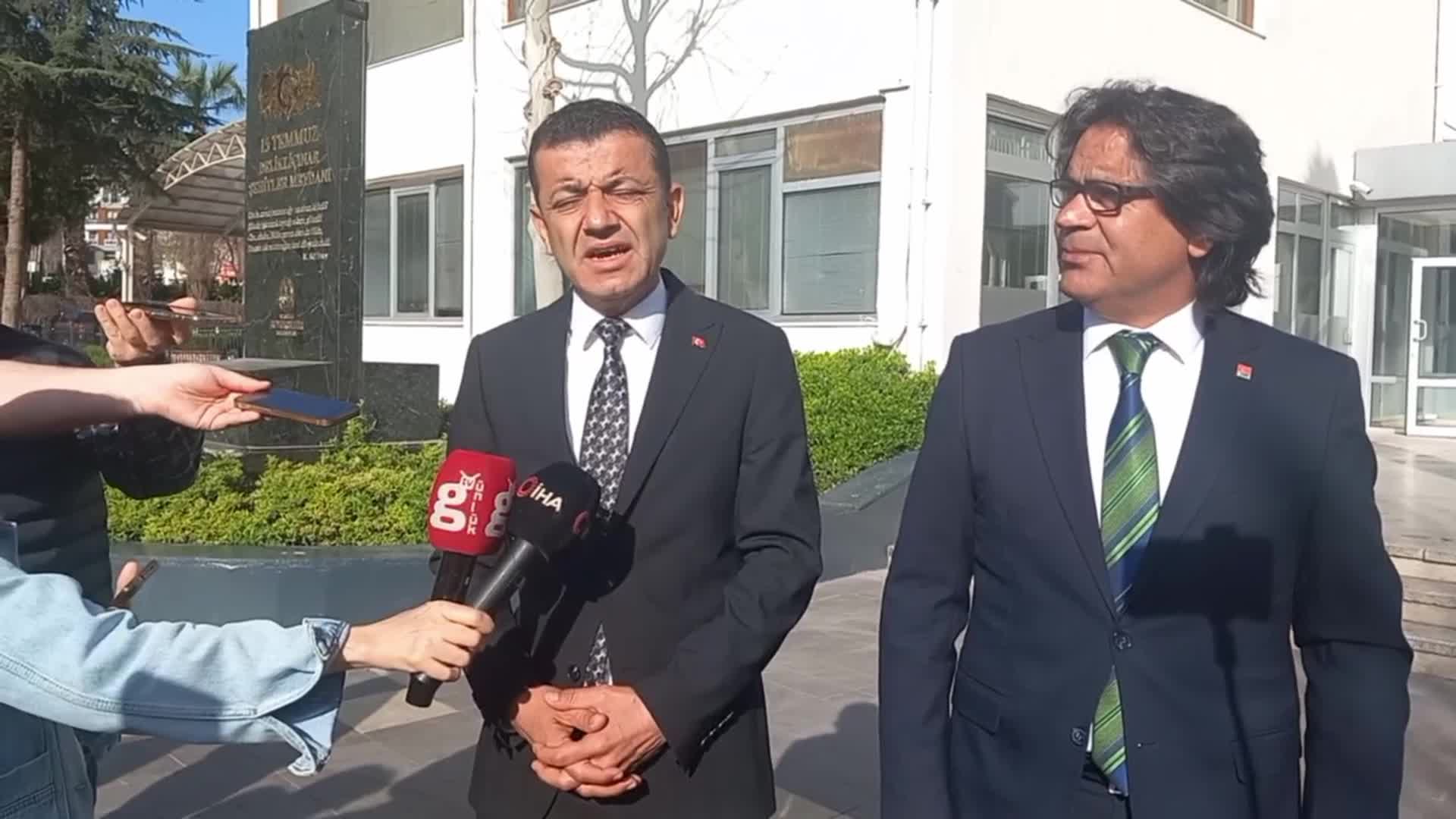 DENİZLİ'DE SEÇİMİ KAZANAN CHP’Lİ ÇAVUŞOĞLU: BELEDİYENİN EVRAKLARI DIŞARI ÇIKARILIYOR... HERKES AYAĞINI DENK ALSIN 