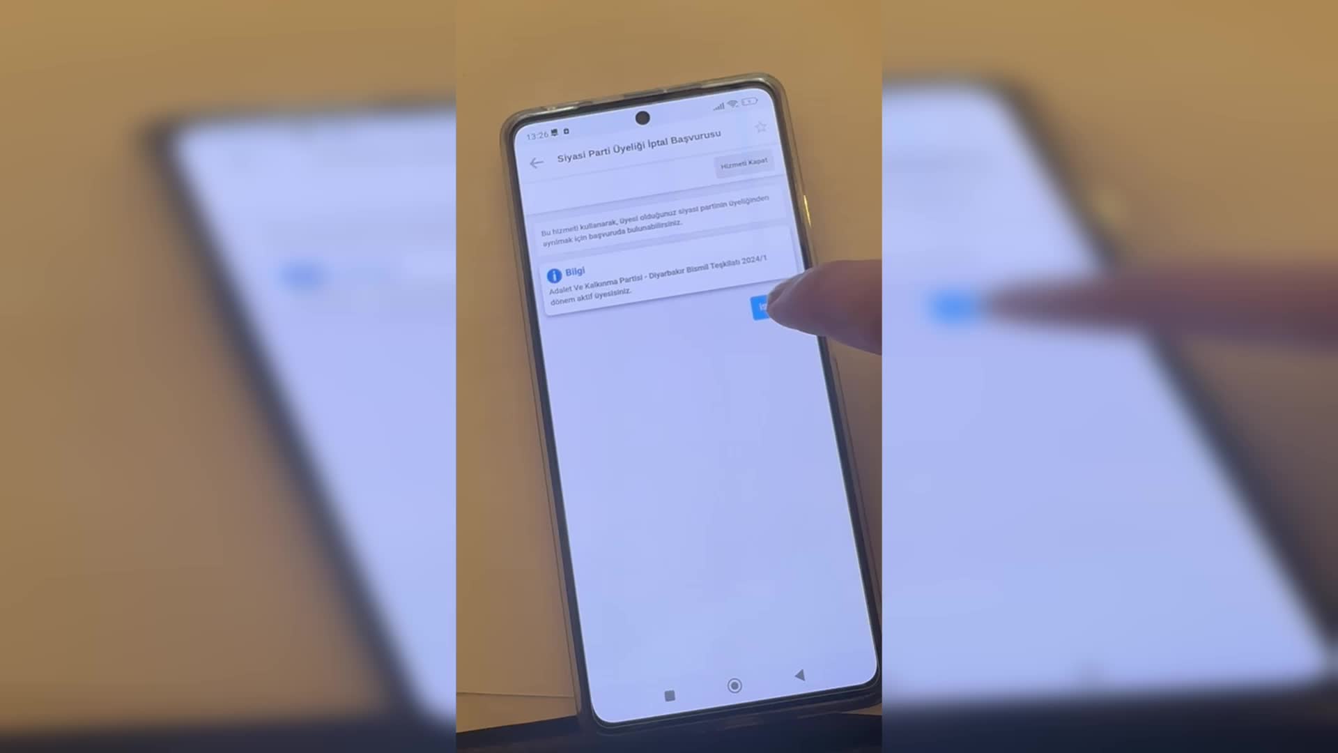 DİYARBAKIR'DA AKP'DEN İSTİFA EDEN 20 KİŞİ CHP'YE GEÇTİ