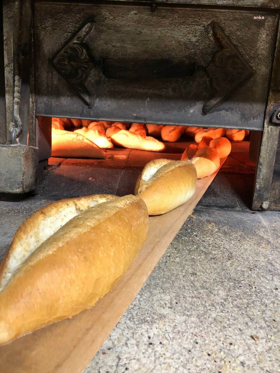 EKMEK ÜRETİCİLERİ: ''İSTANBUL TÜRKİYE'NİN EN PAHALI İLİ. EKMEĞE ZAM YETERSİZ''