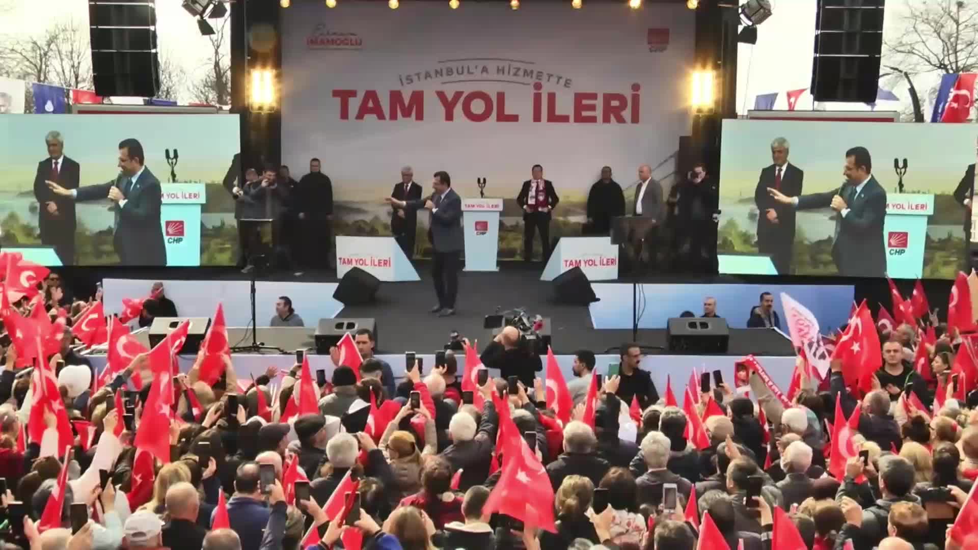 EKREM İMAMOĞLU, AKP ADAYI KURUM'UN, “AÇILIŞA DAVET EDİLMEDİ” SÖZLERİNE BELGEYLE YANIT VERDİ: “ACEMİ ADAYA POSTAYLA YOLLAYACAĞIM. BAK ŞİMDİ NASIL KIVIRMAYA BAŞLAYACAK” 