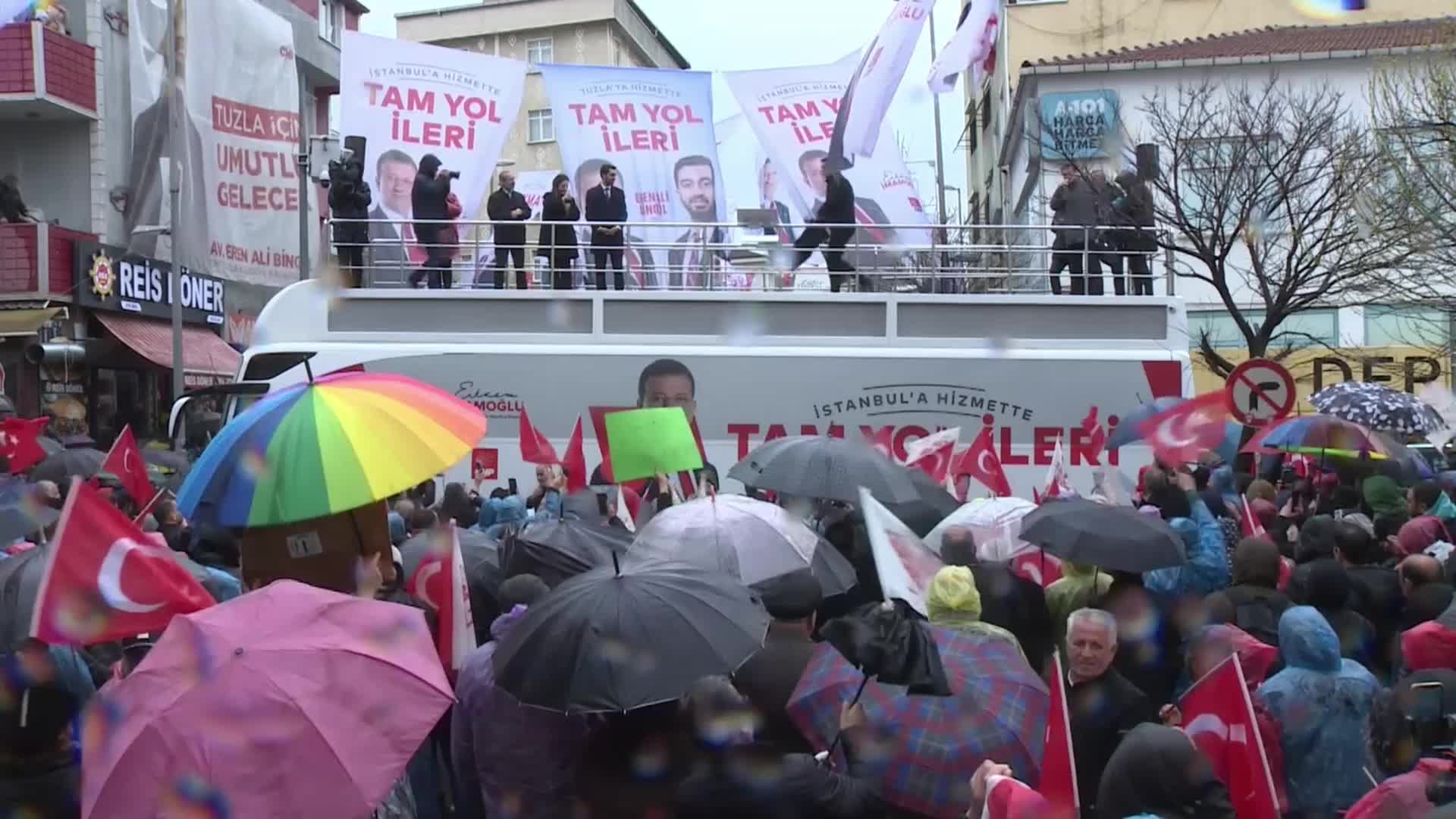 EKREM İMAMOĞLU, TUZLA’DA: “17 BAKANIN NE İŞİ VAR? DEMEK Kİ, ACEMİ RAKİBİMİZİ ZAYIF GÖRMÜŞLER, ‘HEP BERABER YARDIMCI OLALIM’ DEMİŞLER”