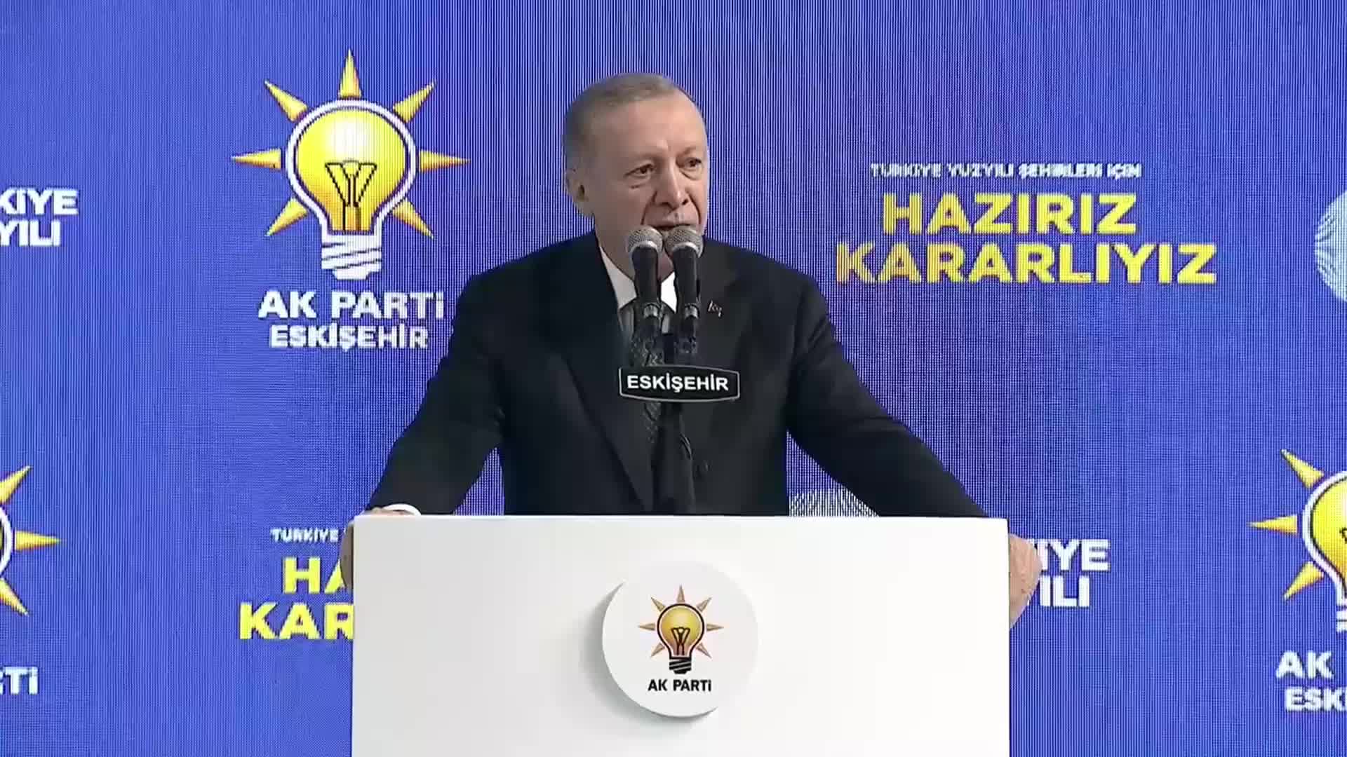 ERDOĞAN, ESKİŞEHİR ADAY TANITIM TOPLANTISINDA: “ESKİŞEHİR'İN 31 MART'TA TERCİHİNİ GERÇEK BELEDİYECİLİKTEN YANA KULLANACAĞINDAN ŞÜPHE DUYMUYORUM