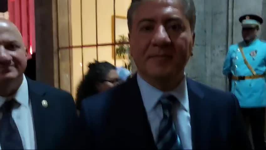 ERDOĞAN İLE ÖZGÜR ÖZEL'İN BAŞ BAŞA GÖRÜŞME ÖNCESİ İLK TEMASI... CHP GRUP BAŞKAN VEKİLİ EMİR: "SICAK BİR SOHBETTİ"