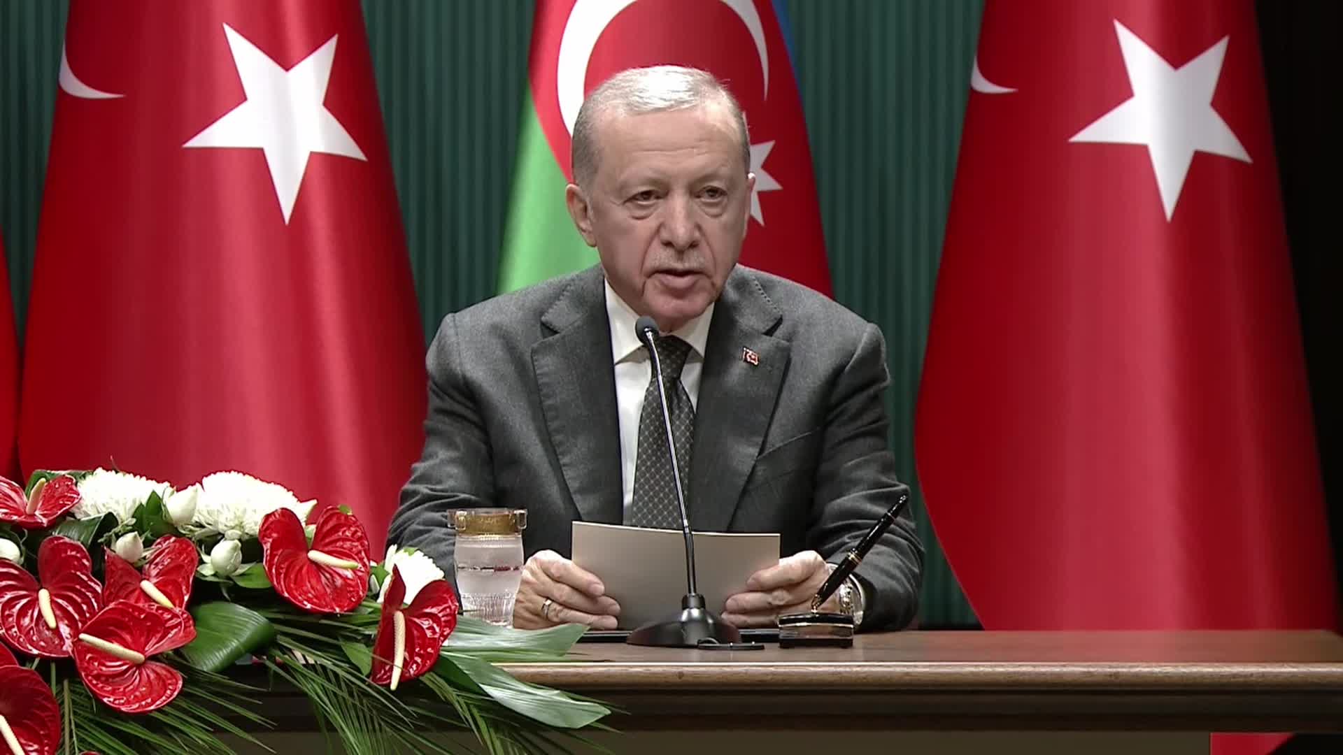 ERDOĞAN: "KARABAĞ'DA İŞGALİN SONA ERMESİYLE BİRLİKTE BÖLGEMİZDE KALICI BARIŞ İÇİN TARİHİ BİR FIRSAT PENCERESİ AÇILDI. BU FIRSAT PENCERESİNİN KAPANMAMASI ÇOK ÖNEMLİDİR"