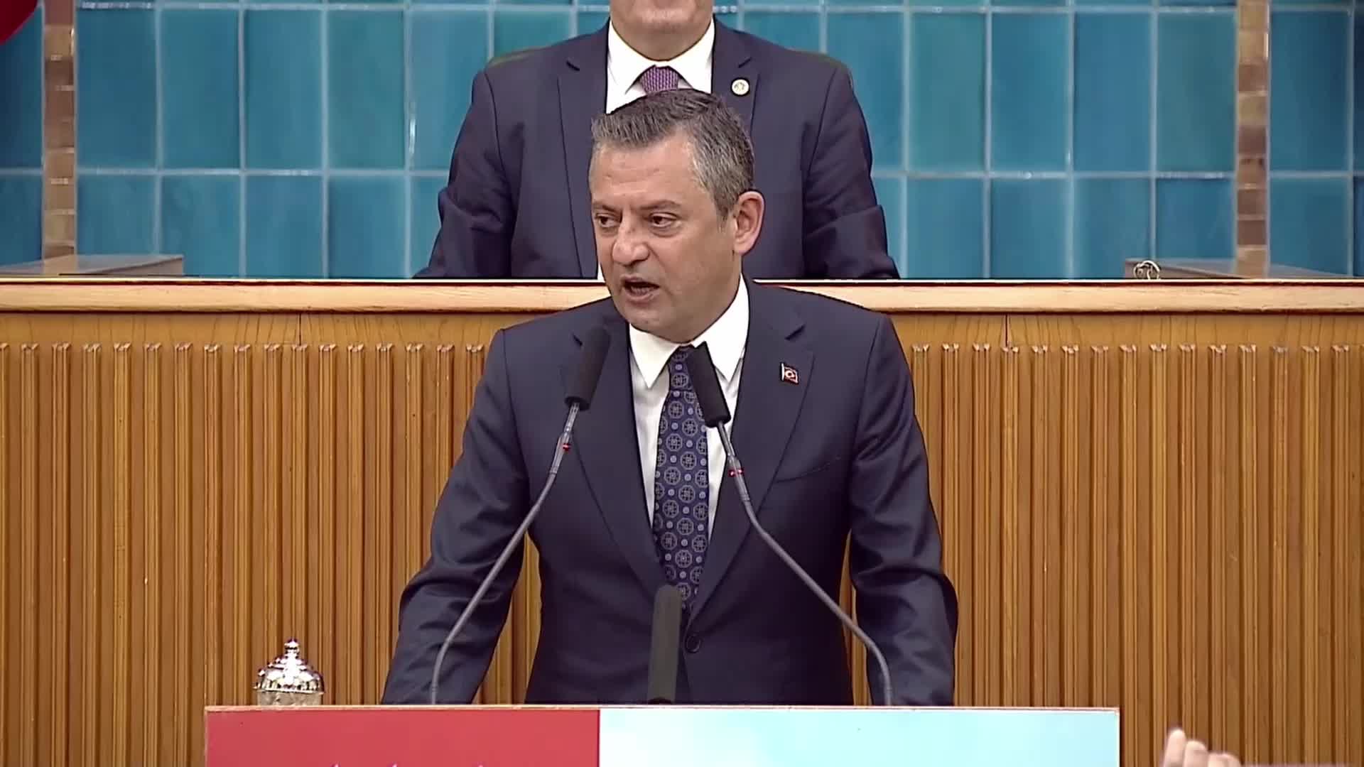 ESKİ İYİ PARTİ GİK ÜYESİ BAHADIR ERDEM CHP’YE KATILDI