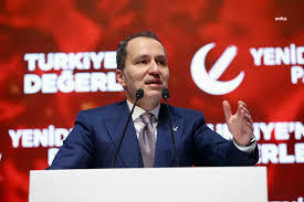 FATİH ERBAKAN: "AKP'YE BİZ KAYBETTİRMEDİK, BAZI YERLERDE MHP KAYBETTİRDİ"