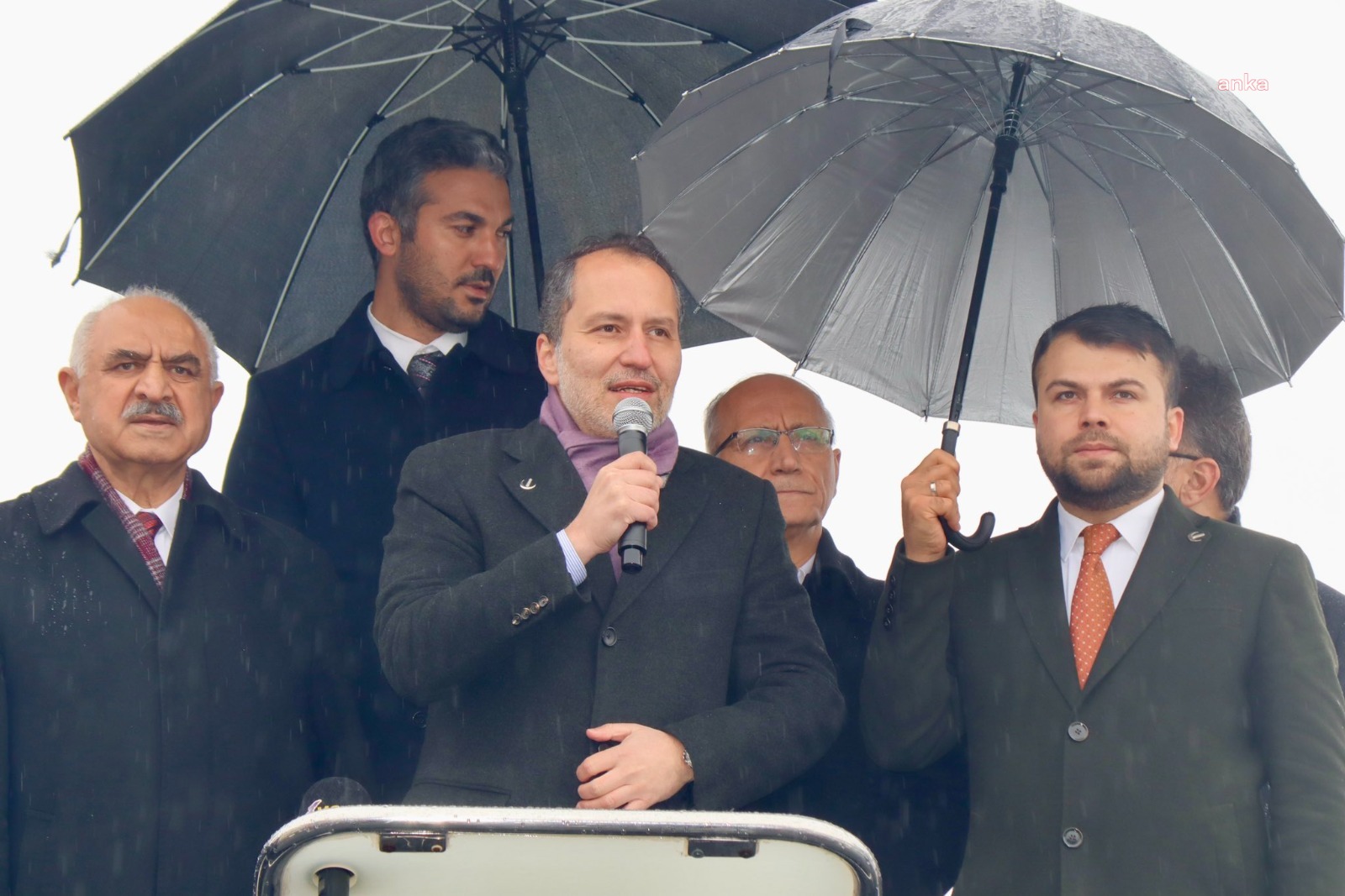 FATİH ERBAKAN: "DİYORLAR Kİ 'YENİDEN REFAH PARTİSİ BİZE KAYBETTİRİYOR.’ SİZE BİZ KAYBETTİRMİYORUZ. SİZE KAYBETTİREN İSRAİL İLE TİCARETE DEVAM ETMENİZ"