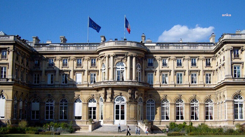 FRANSA, İSRAİL-İRAN GERİLİMİ SONRASI VATANDAŞLARINA ORTADOĞU'YA SEYAHAT UYARISINDA BULUNDU