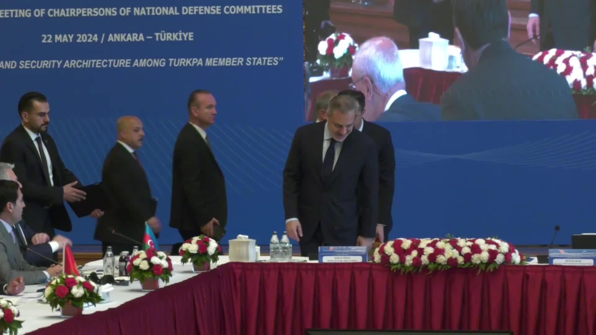 Hakan Fidan’dan Gazze çağrısı: “Her türlü insan hakkının çiğnenmemesinin önüne geçmek için yol var. İsrail’e yönelik uluslararası baskıların her alanda arttırılması”