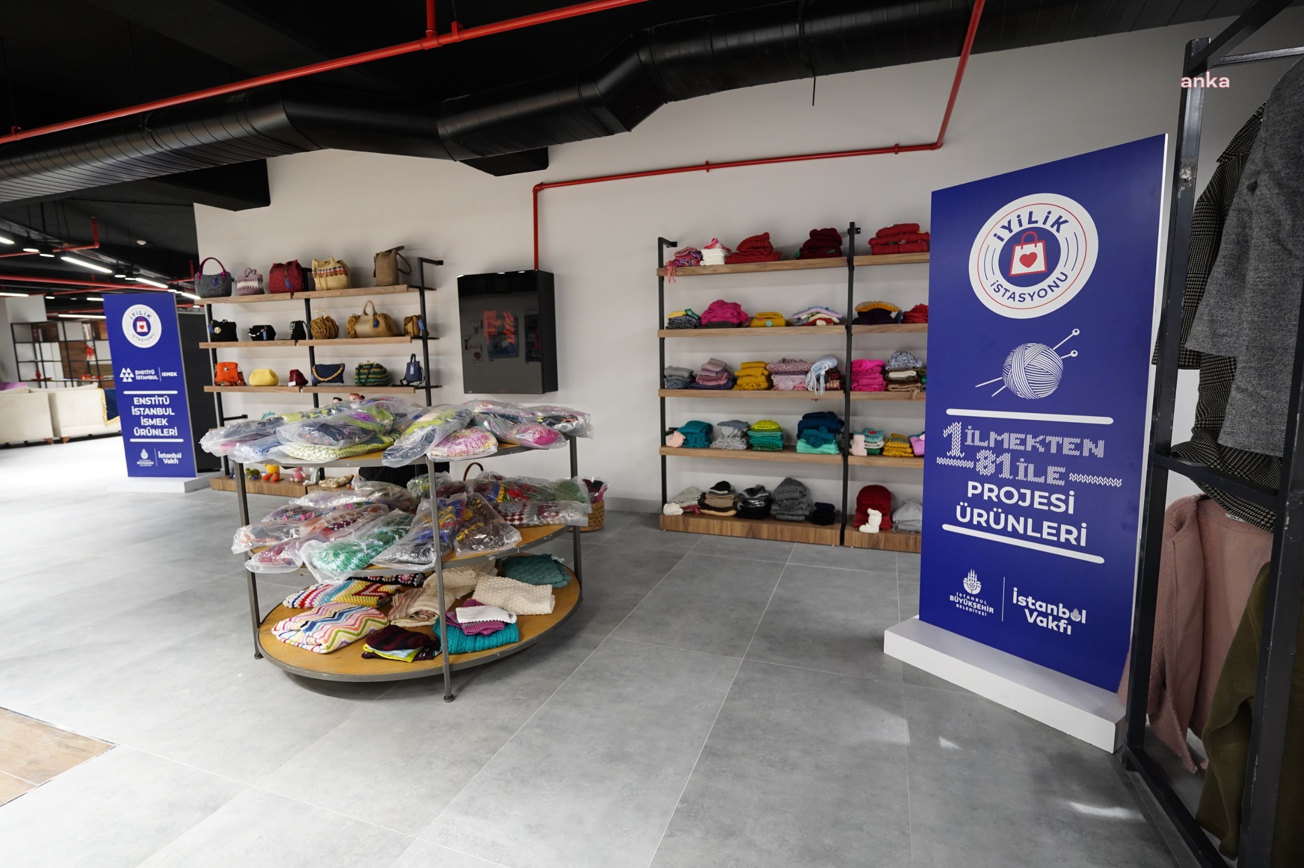 İBB İSTANBUL VAKFI’NDAN BAYRAM HEDİYESİ: SOSYAL DESTEK İSTANBULKART SAHİBİ İSTANBULLULAR, BAYRAMLIK GİYSİLERİNİ İYİLİK İSTASYONU'NDAN ALABİLECEK