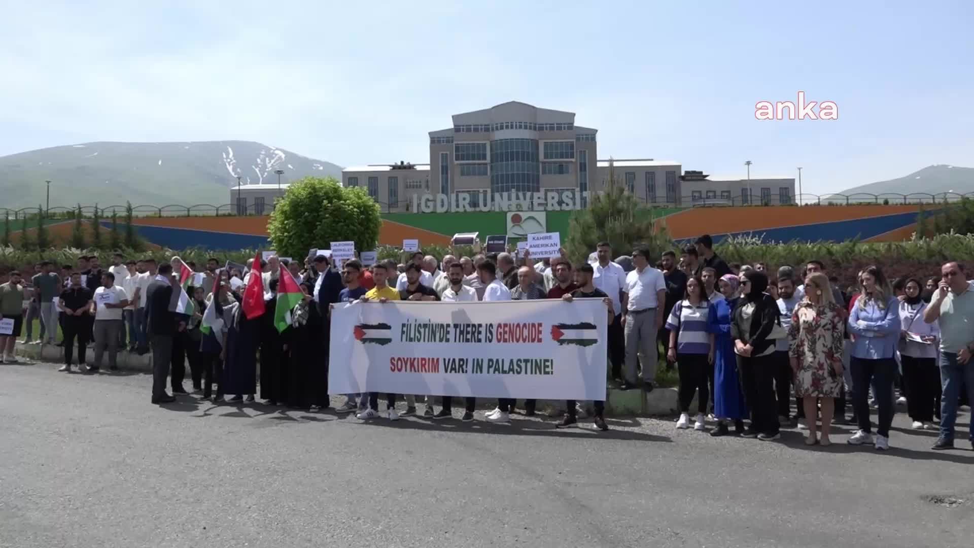 IĞDIR ÜNİVERSİTESİ ÖĞRENCİLERİ, ABD'DEKİ İSRAİL PROTESTOLARINA KATILAN ÖĞRENCİLERE DESTEK VERDİ