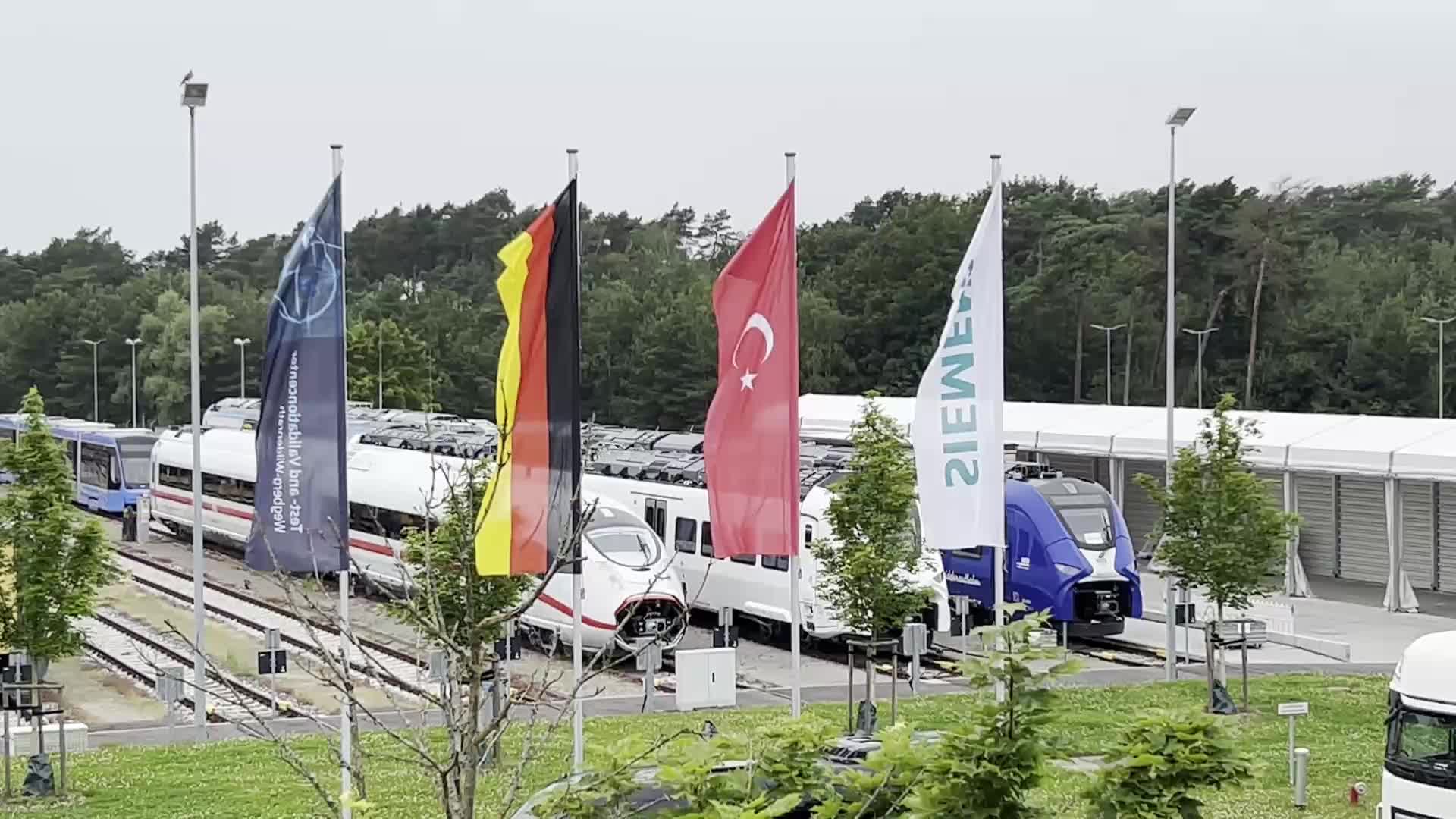 İmamoğlu, Almanya’da HIZRAY’ı test etti: “Olağanüstü bir ring hattı olacak”
