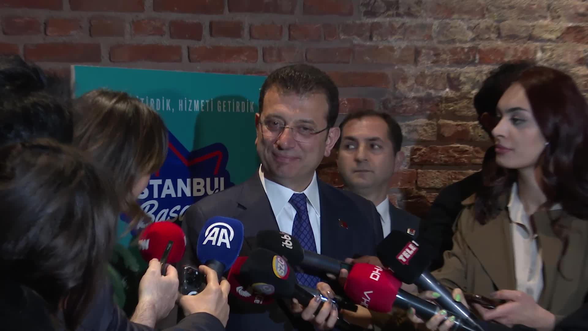 İMAMOĞLU’NDAN ERDOĞAN’A ‘METRO’ YANITI:  BİR GÜN VATANDAŞIN ARASINA KARIŞIR DA  METROYA BİNME ŞANSI OLURSA GEZDİREBİLİRİZ