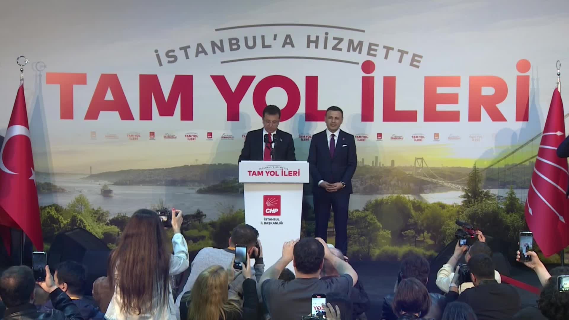 İMAMOĞLU’NDAN SEÇİM ZAFERİ AÇIKLAMASI: “MİLLETİN SANDIKTA VERDİĞİ GÖREVLERİ YOK SAYANLAR, ENİNDE SONUNDA MİLLETİN GÖNLÜNDEKİ YERLERİNİ KAYBEDERLER”