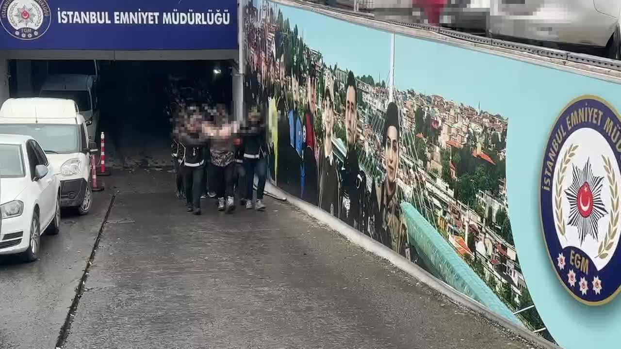 İSTANBUL MERKEZLİ 4 İLDE ÖRGÜTLÜ SUÇ İŞLEYENLERE YÖNELİK OPERASYONDA GÖZALTINA ALINAN 13 ŞÜPHELİ TUTUKLANDI