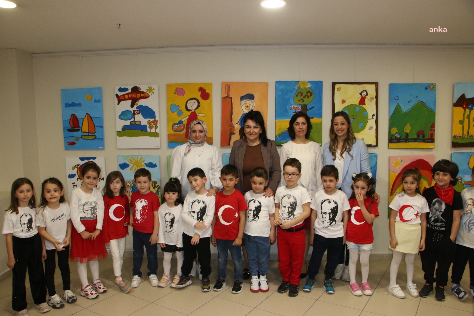 KARTAL BELEDİYESİ KREŞ ÖĞRENCİLERİNDEN RESİM SERGİSİ