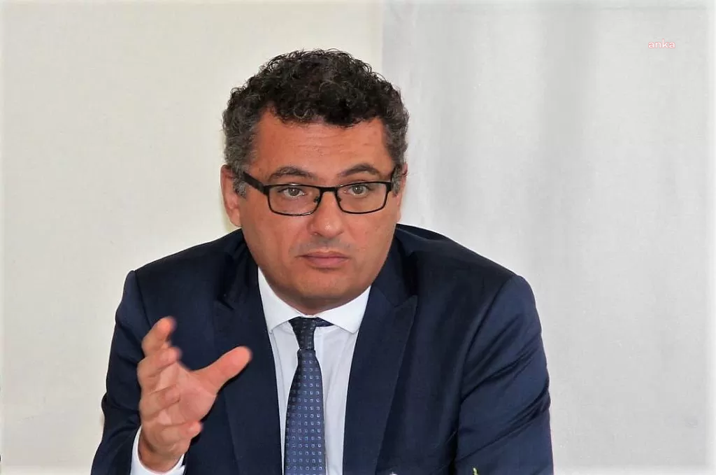 KKTC'NİN ANA MUHALEFET PARTİSİ GENEL BAŞKANI ERHÜRMAN: "YOKSULLAŞIYORUZ, YOKLAŞIYORUZ VE ÇOCUKLARIMIZ GÖÇ EDİYOR"