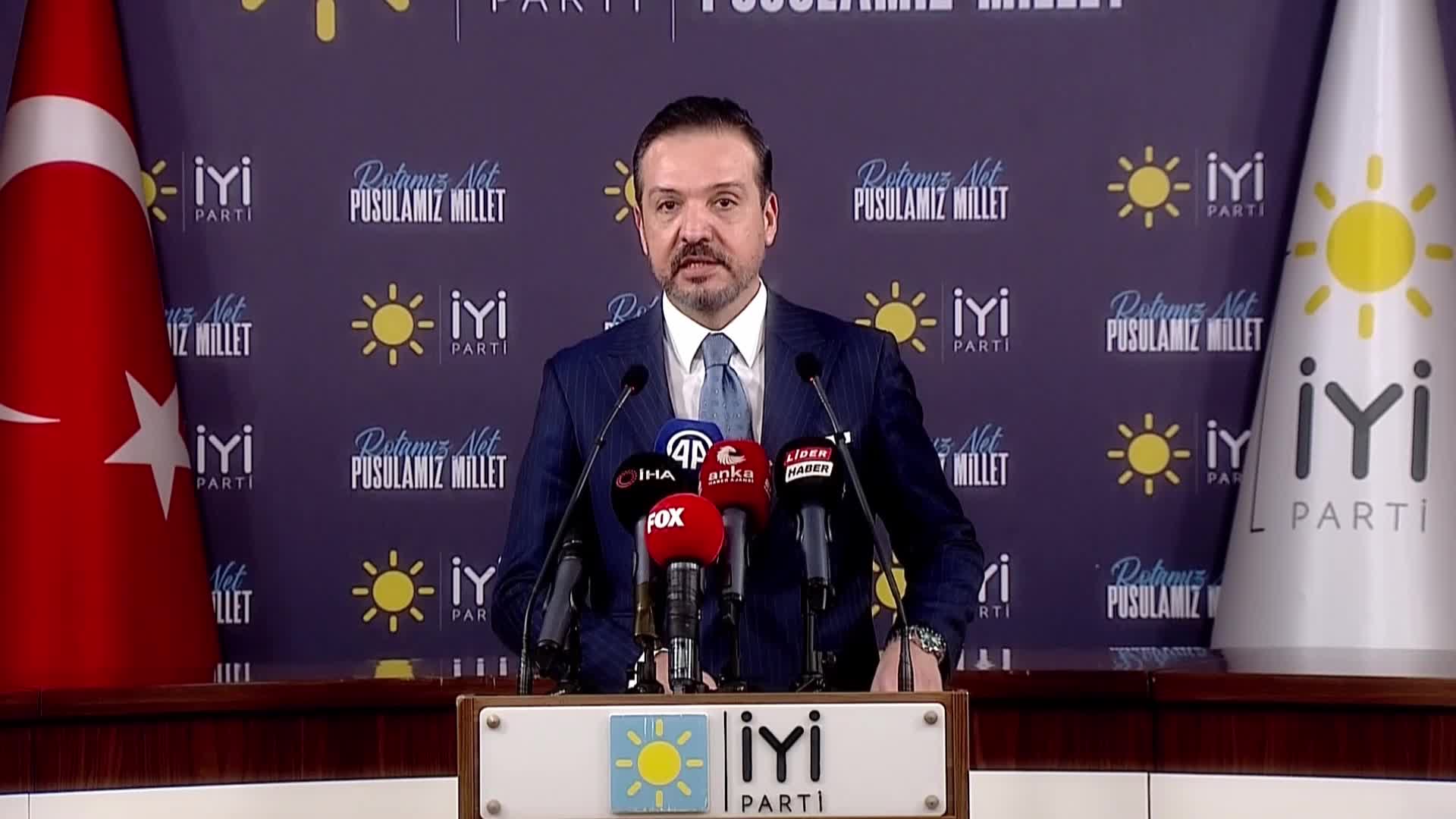 KÜRŞAD ZORLU’DAN, HAFİZE GAYE ERKAN TEPKİSİ: "SİYASİ İKTİDARI UYARIYORUZ, HER ŞEY DAHA DA İÇİNDEN ÇIKILMAZ BİR HAL ALMADAN GEREĞİNİ YAPIN VE ÜLKEMİZİN İTİBARINI KURTARIN"