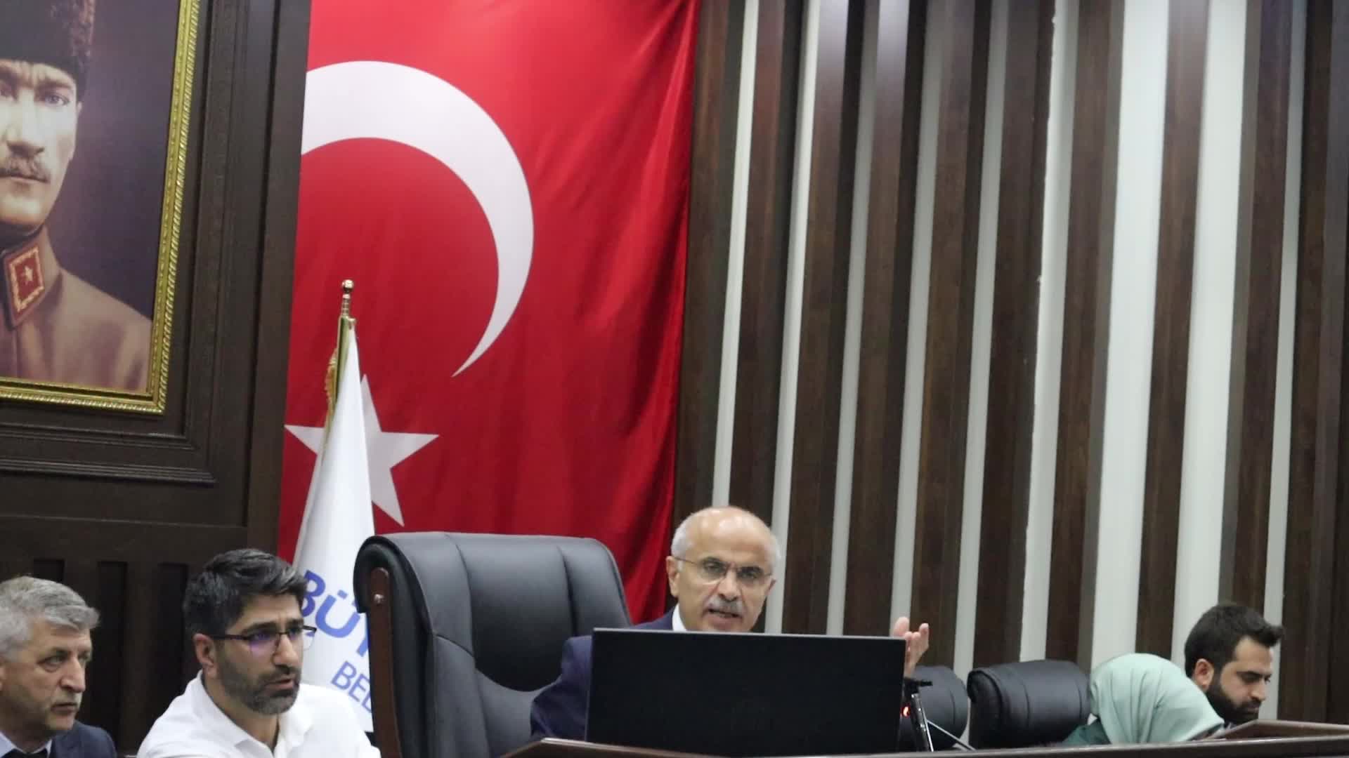 MALATYA BÜYÜKŞEHİR BELEDİYE BAŞKANI SAMİ ER, PERSONEL MAAŞ ÖDEMESİNİ KREDİ ÇEKEREK YAPTIKLARINI AÇIKLADI