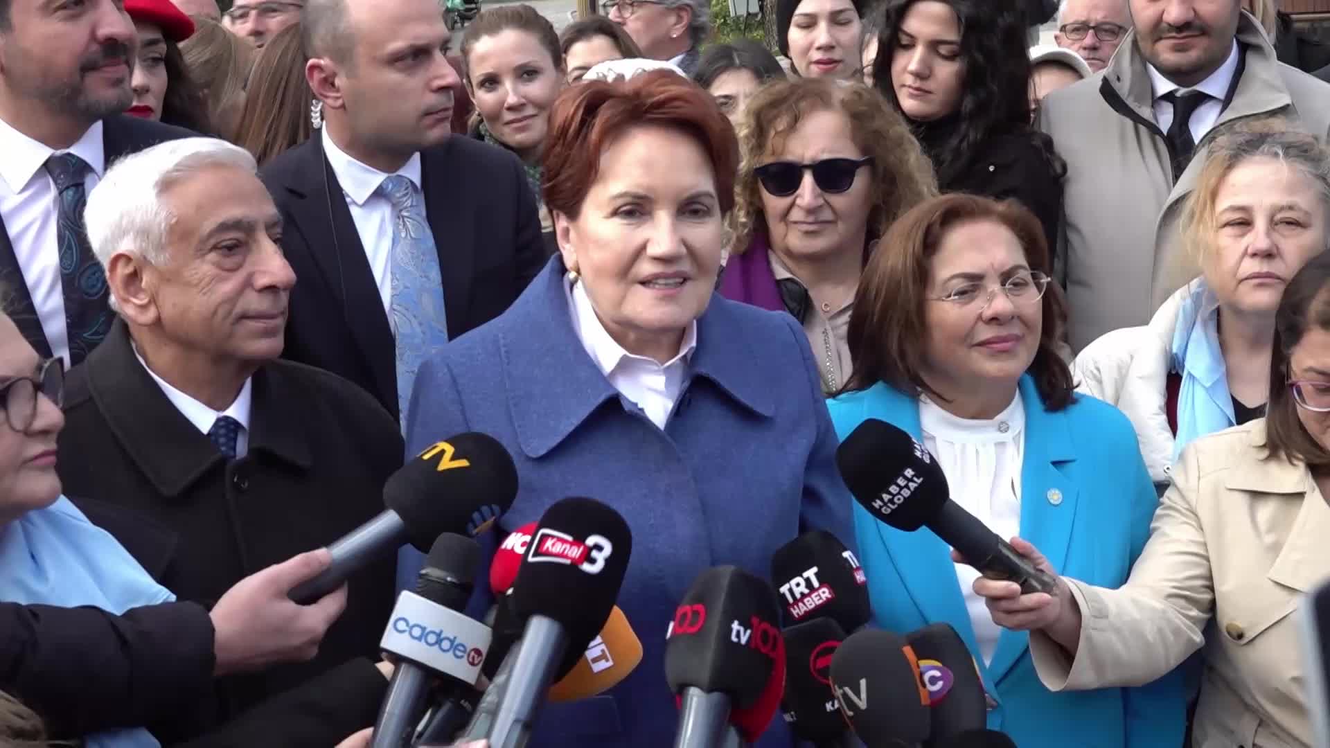 MERAL AKŞENER: ATATÜRK'ÜMÜZÜN BİZ KADINLARA VERDİĞİ GÖREVİ DAHA İLERİ TAŞIMAYA SÖZ VERİYORUM