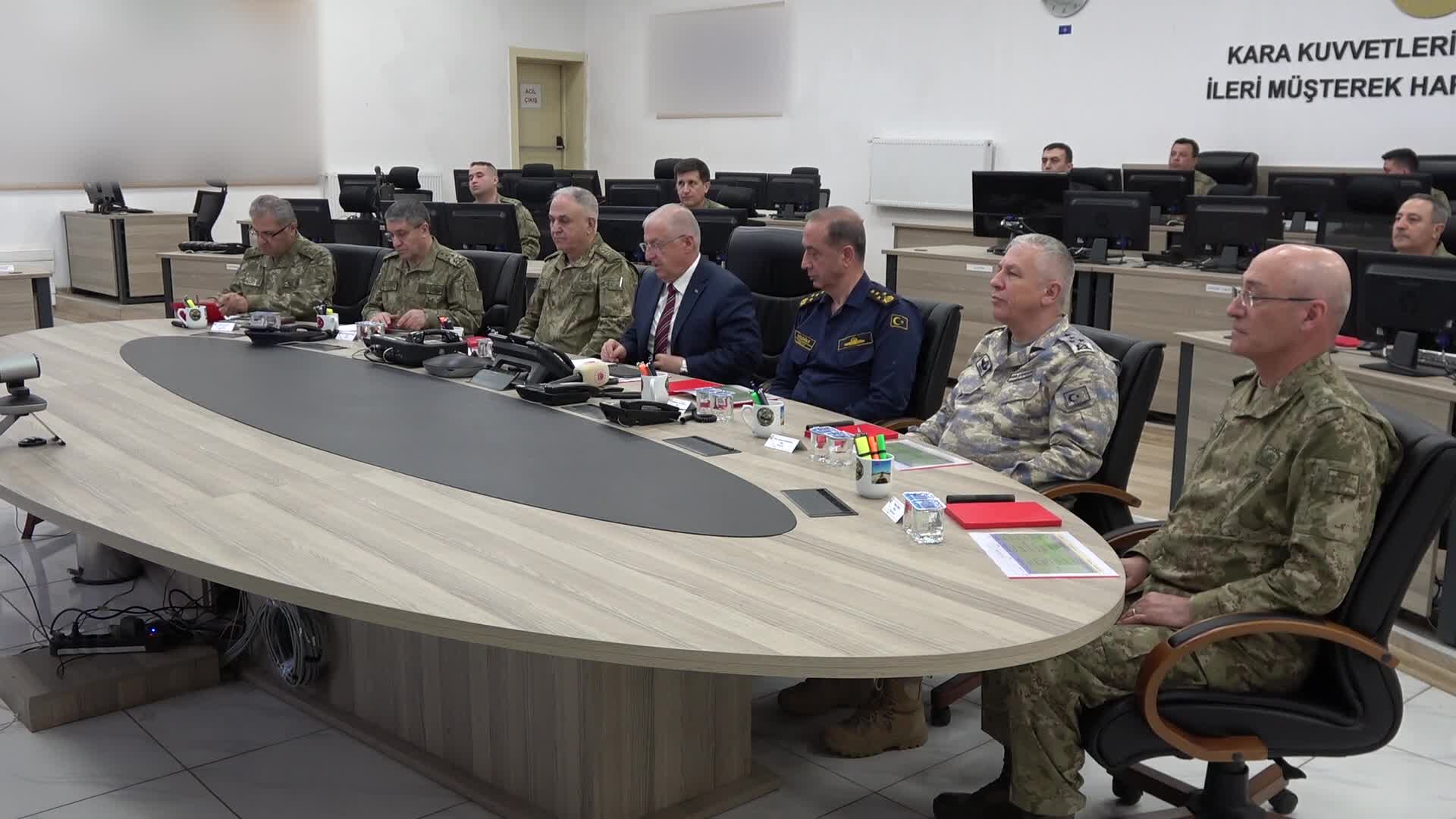 MİLLİ SAVUNMA BAKANI YAŞAR GÜLER: "TERÖR ÖRGÜTÜNÜN HAREKET KABİLİYETİ BİTME NOKTASINA GELDİ"