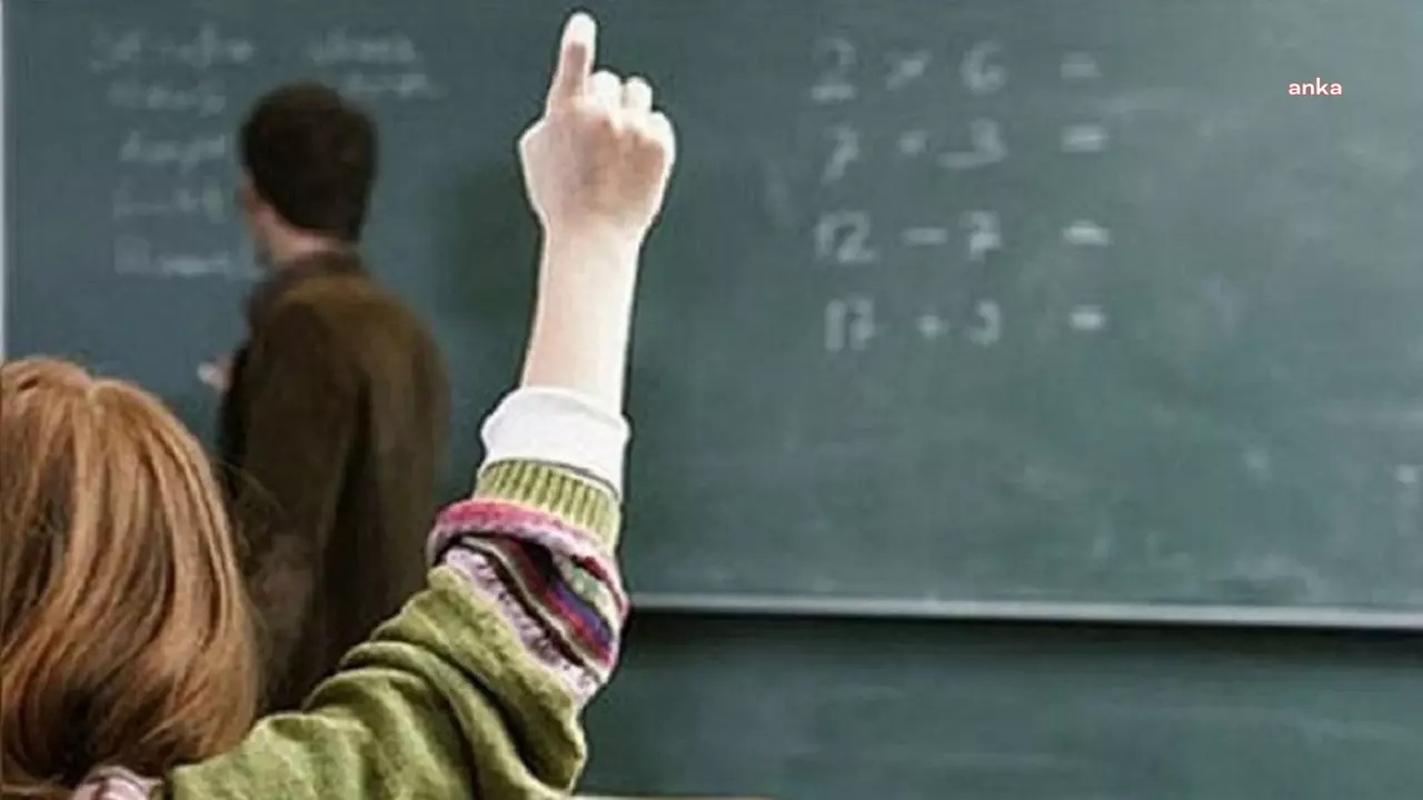 Öğretmenlik Mesleği Kanun Teklifi: Müfettişlerce yetersiz bulunan öğretmenler, aday öğretmenler ve yönetici adayları Milli Eğitim Akademisi'nde eğitime alınacak