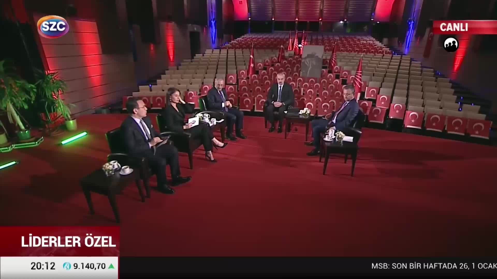 ÖZEL’DEN PARA SAYMA GÖRÜNTÜLERİNE İLİŞKİN AÇIKLAMA: “TAYYİP BEY BU SORUŞTURMA SEÇİME KADAR BİTMESİN İSTİYOR”