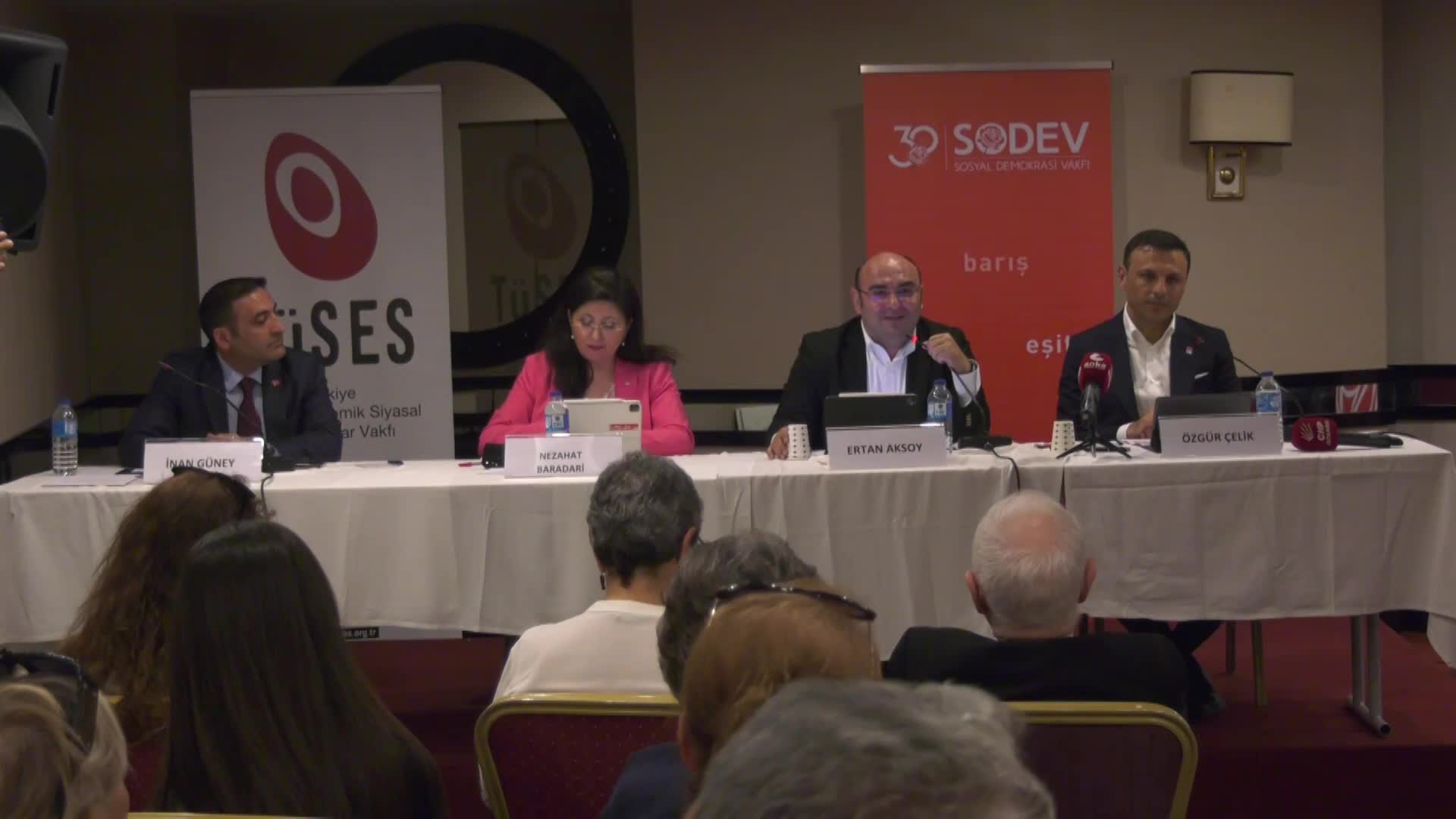 Özgür Çelik: "31 Mart bizim için bir başlangıçtır, bu topraklara gerçek adaleti getirmek görevimiz"