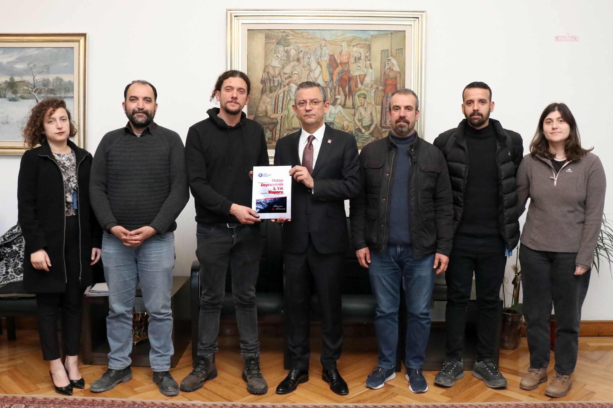 ÖZGÜR ÖZEL: "HATAY'I VE DEPREM BÖLGESİNİ AYAĞA KALDIRMAK İÇİN HEP BİRLİKTE, BİLİMİN IŞIĞINDA CANLA BAŞLA ÇALIŞACAĞIZ"