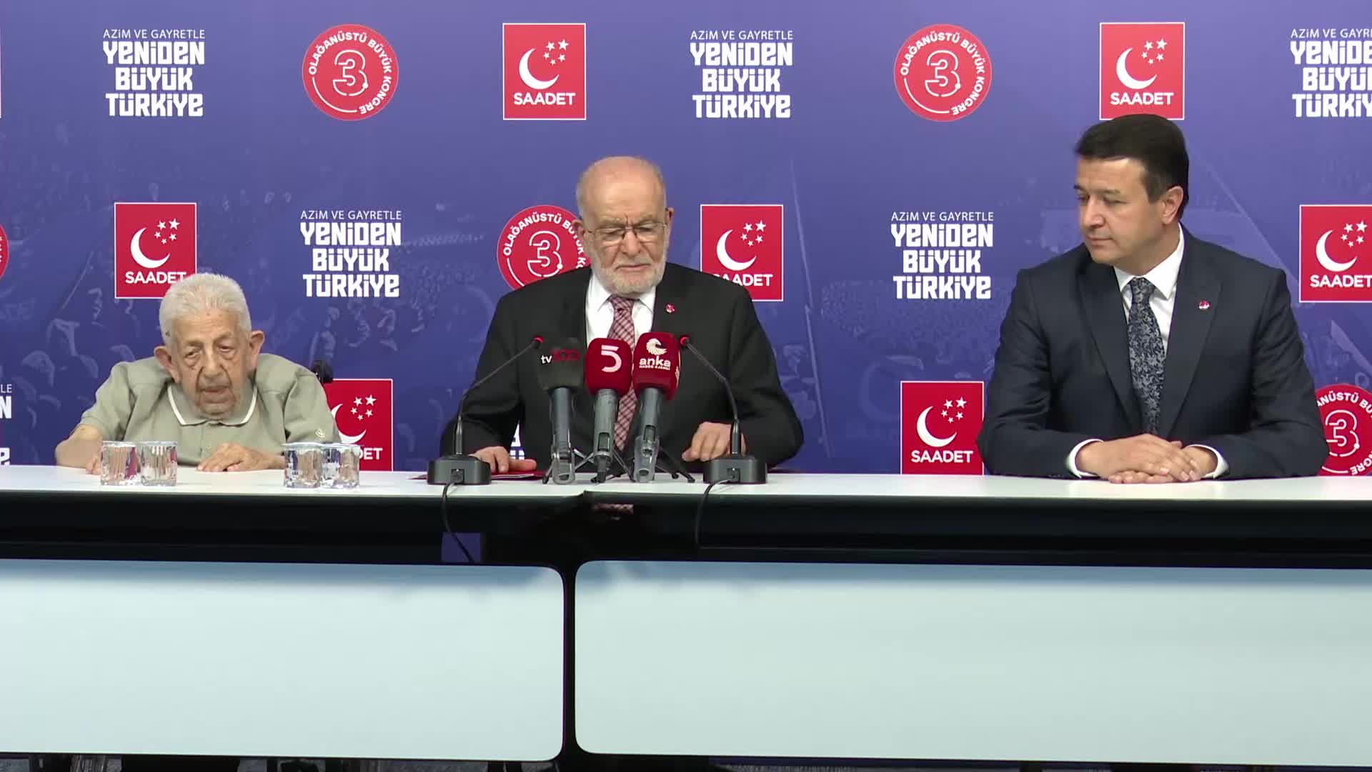 Saadet Partisi Genel Başkanı Karamollaoğlu, genel başkan adaylarının Kayseri Milletvekili Mahmut Arıkan olduğunu açıkladı