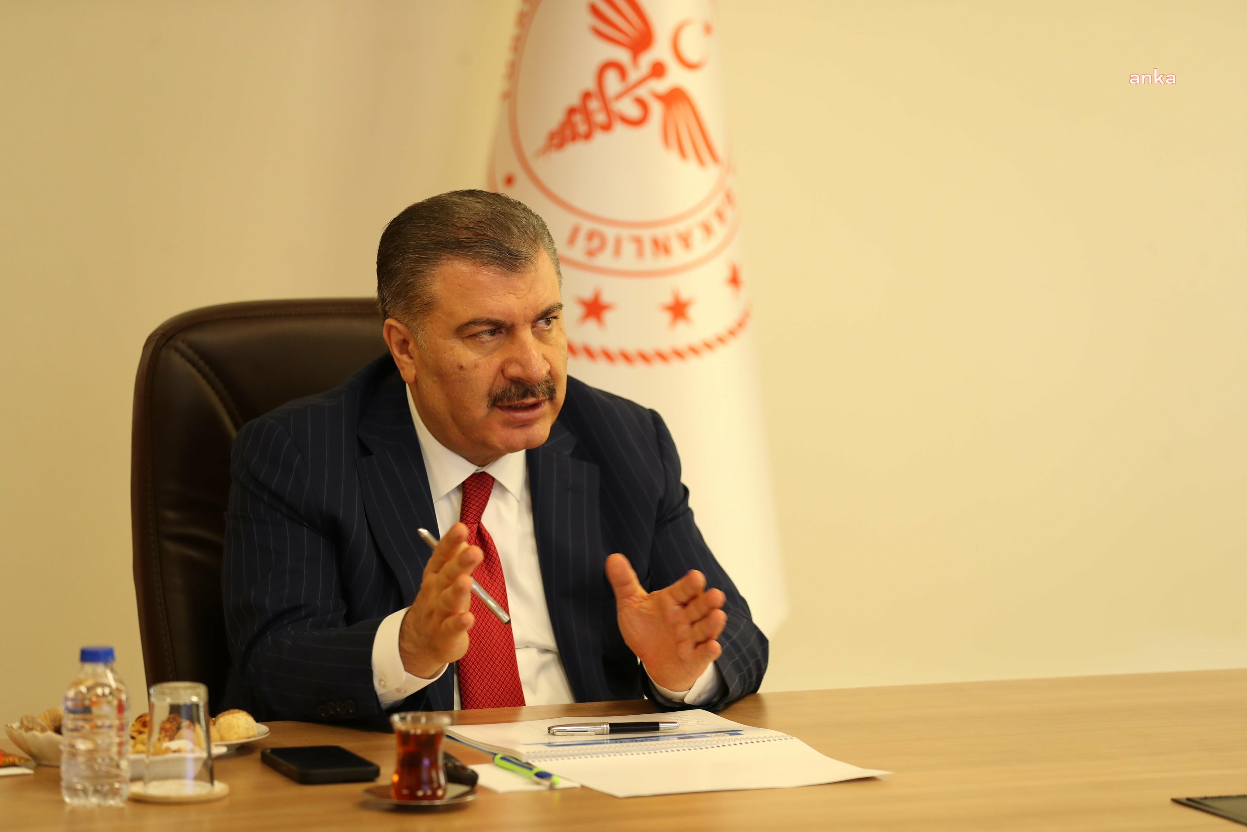 Sağlık Bakanı Koca: "Sokak köpeklerine karşı tedbir alınması zorunluluğu görmezden gelinemez