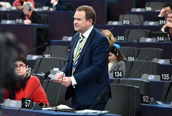 SCHWABE: ERDOĞAN HÜKÜMETİNİN DEM PARTİ'NİN VAN'DAKİ ZAFERİNİ TANIMAMASI DEMOKRATİK İLKELERİN İHLALİDİR