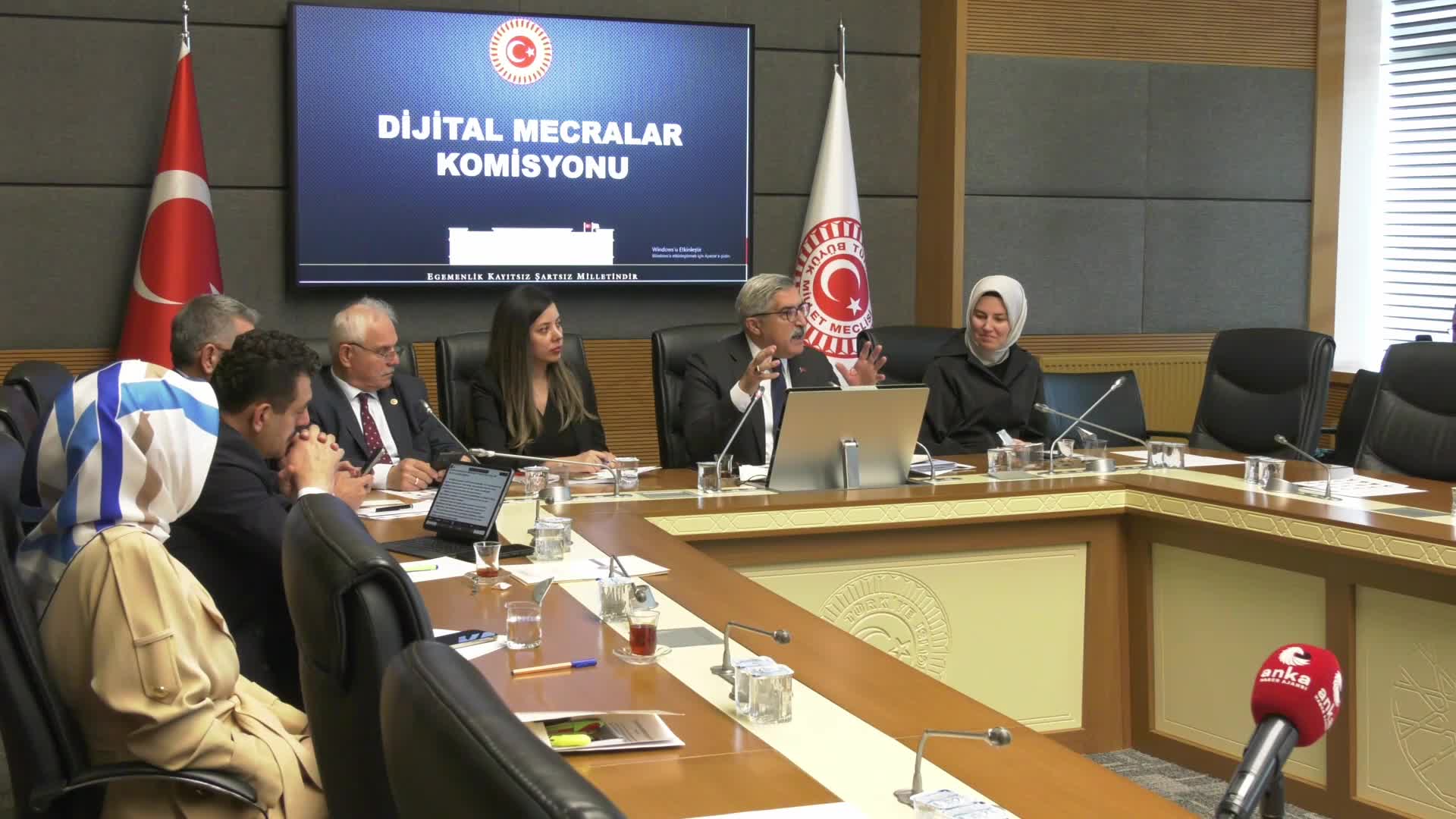 TBMM DİJİTAL MECRALAR KOMİSYONU BAŞKANI YAYMAN: "X PLATFORMUNA SON KEZ ÇAĞRIDA BULUNUYORUZ; YA TÜRKİYE'YE GELECEKSİNİZ YA DA SONUÇLARINA KATLANACAKSINIZ"
